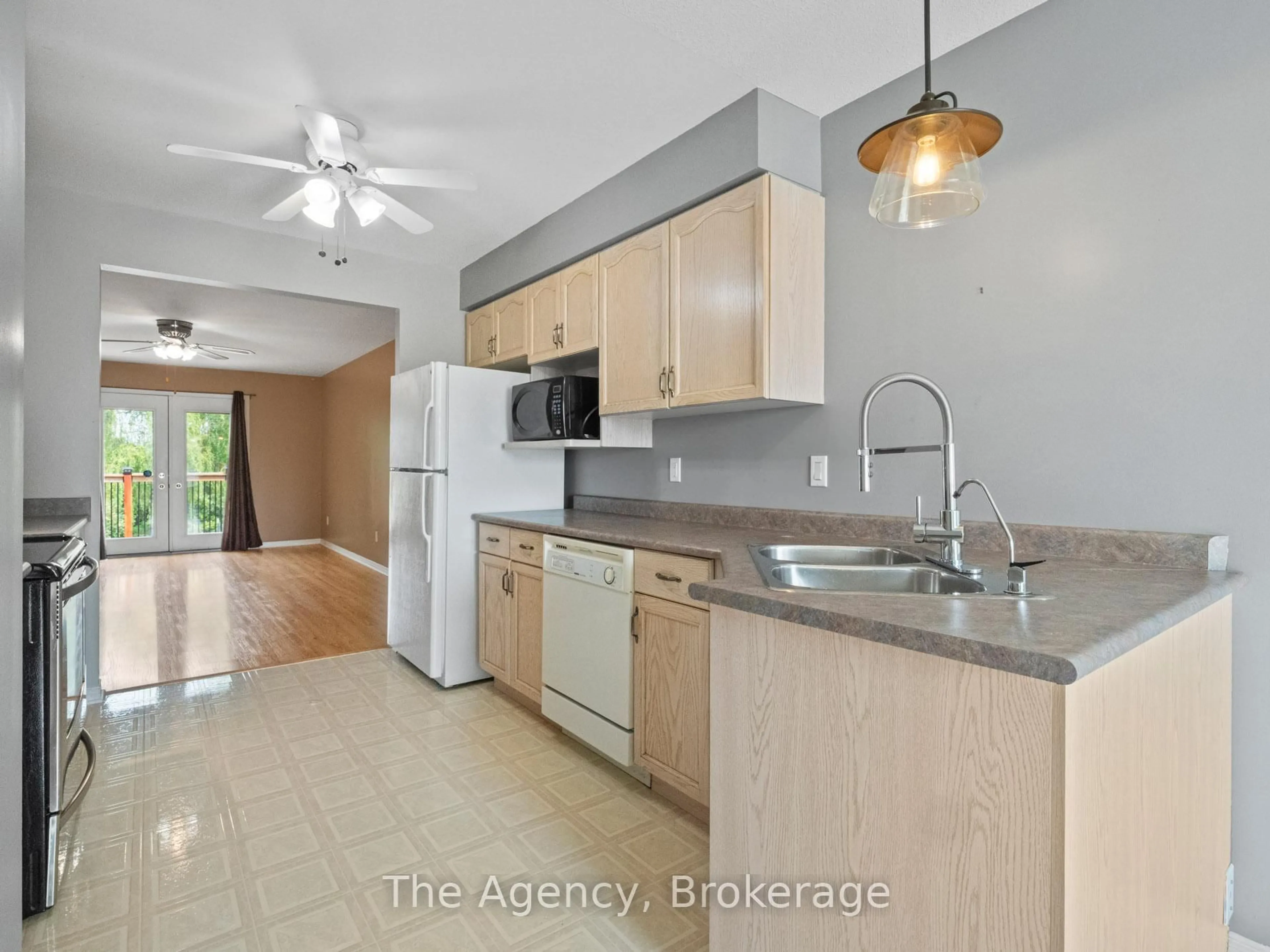 Unknown for 95 Waterview Crt, Welland Ontario L3C 7J1