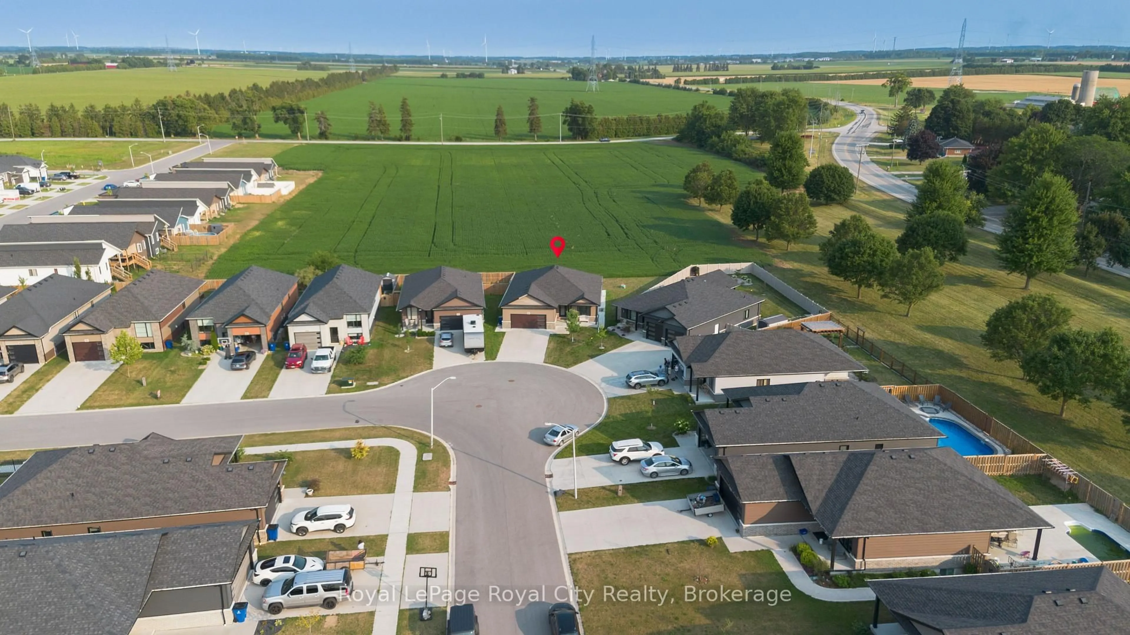 A pic from outside/outdoor area/front of a property/back of a property/a pic from drone, street for 244 Moonstone Cres, Chatham-Kent Ontario N7M 0S1