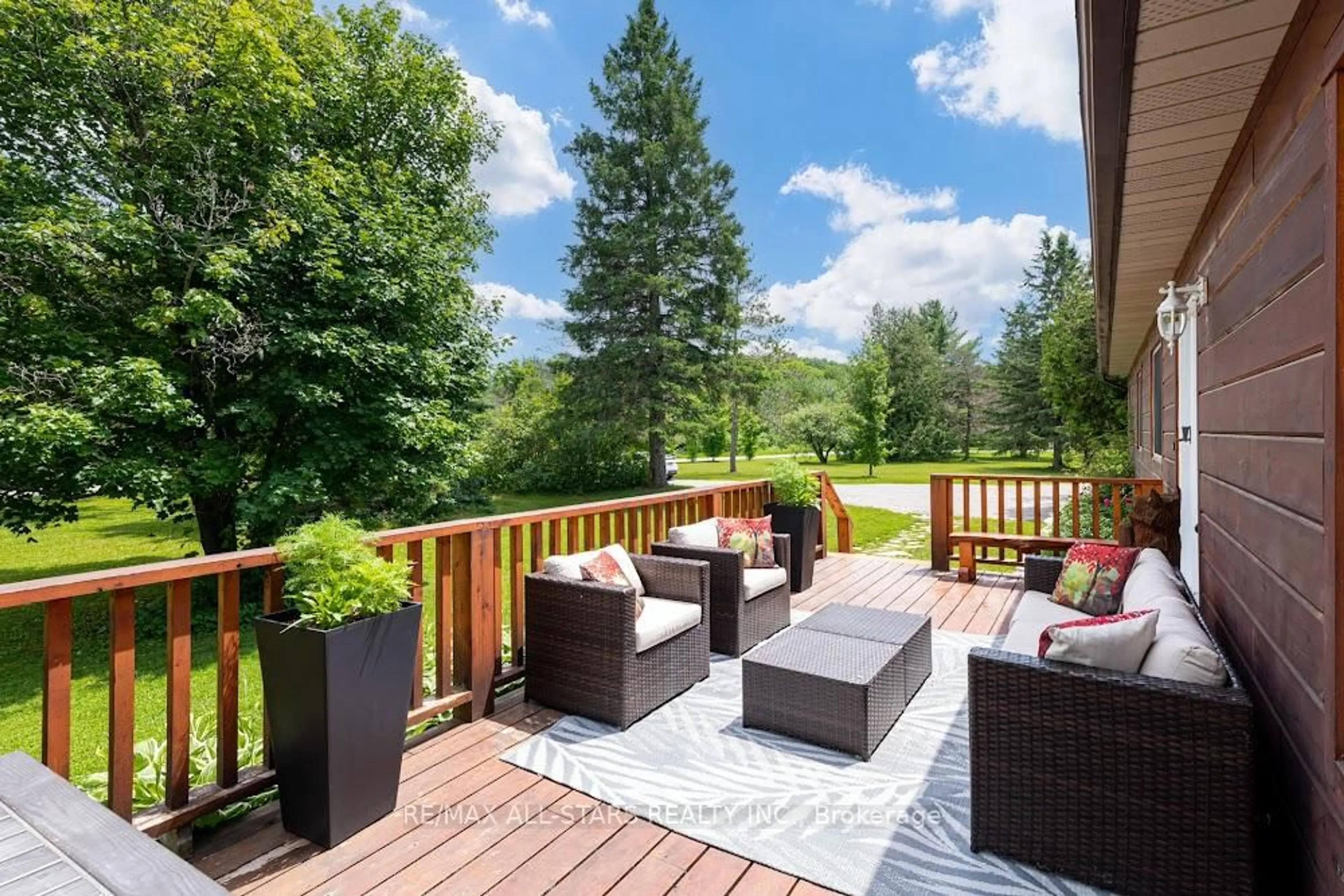 Patio, mountain view for 1057 BaseLine Rd, Kawartha Lakes Ontario K0M 1K0
