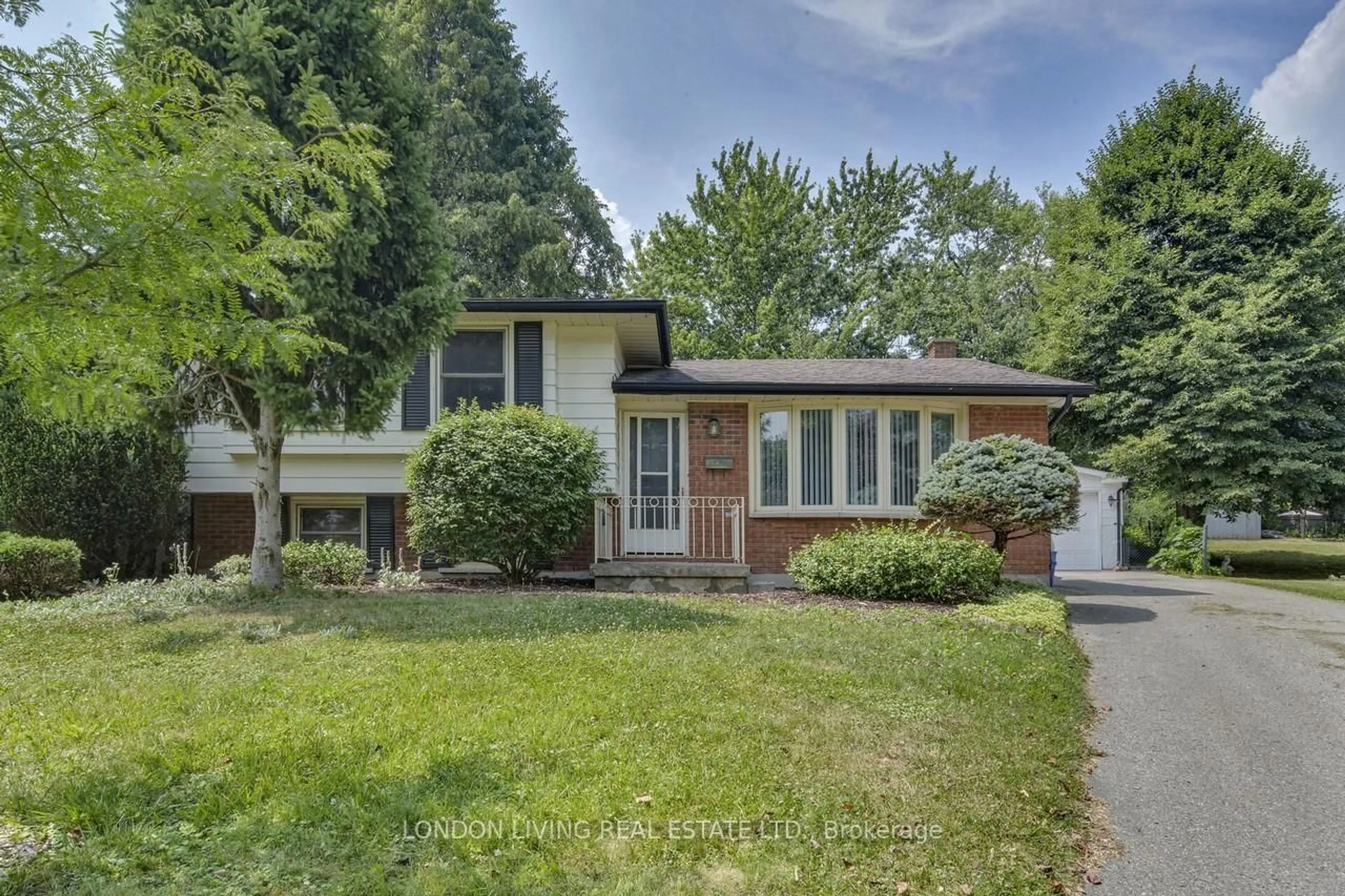 Home with brick exterior material, street for 80 Rollscourt Pl, London North Ontario N6G 1M2