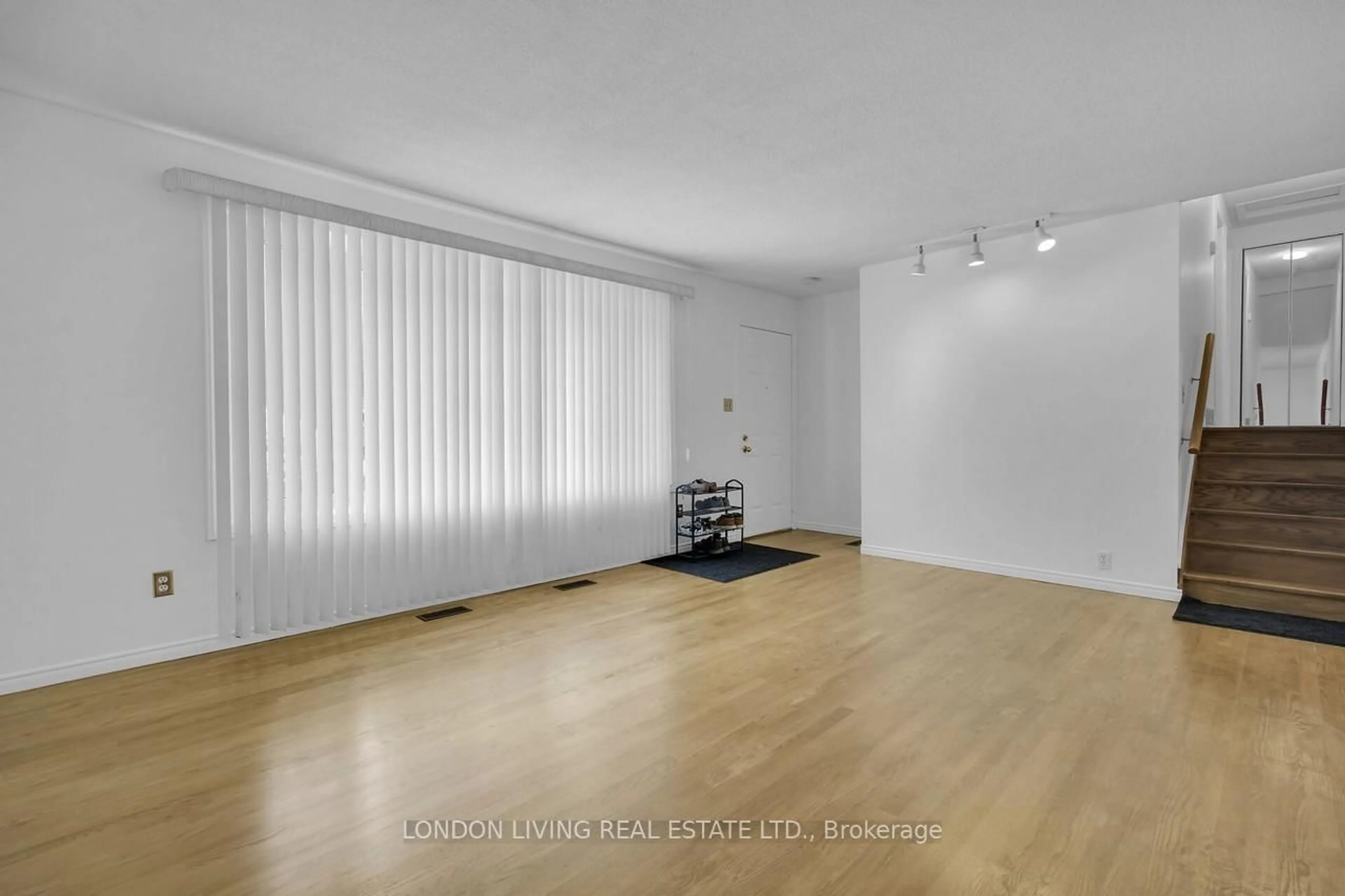 A pic of a room for 80 Rollscourt Pl, London North Ontario N6G 1M2