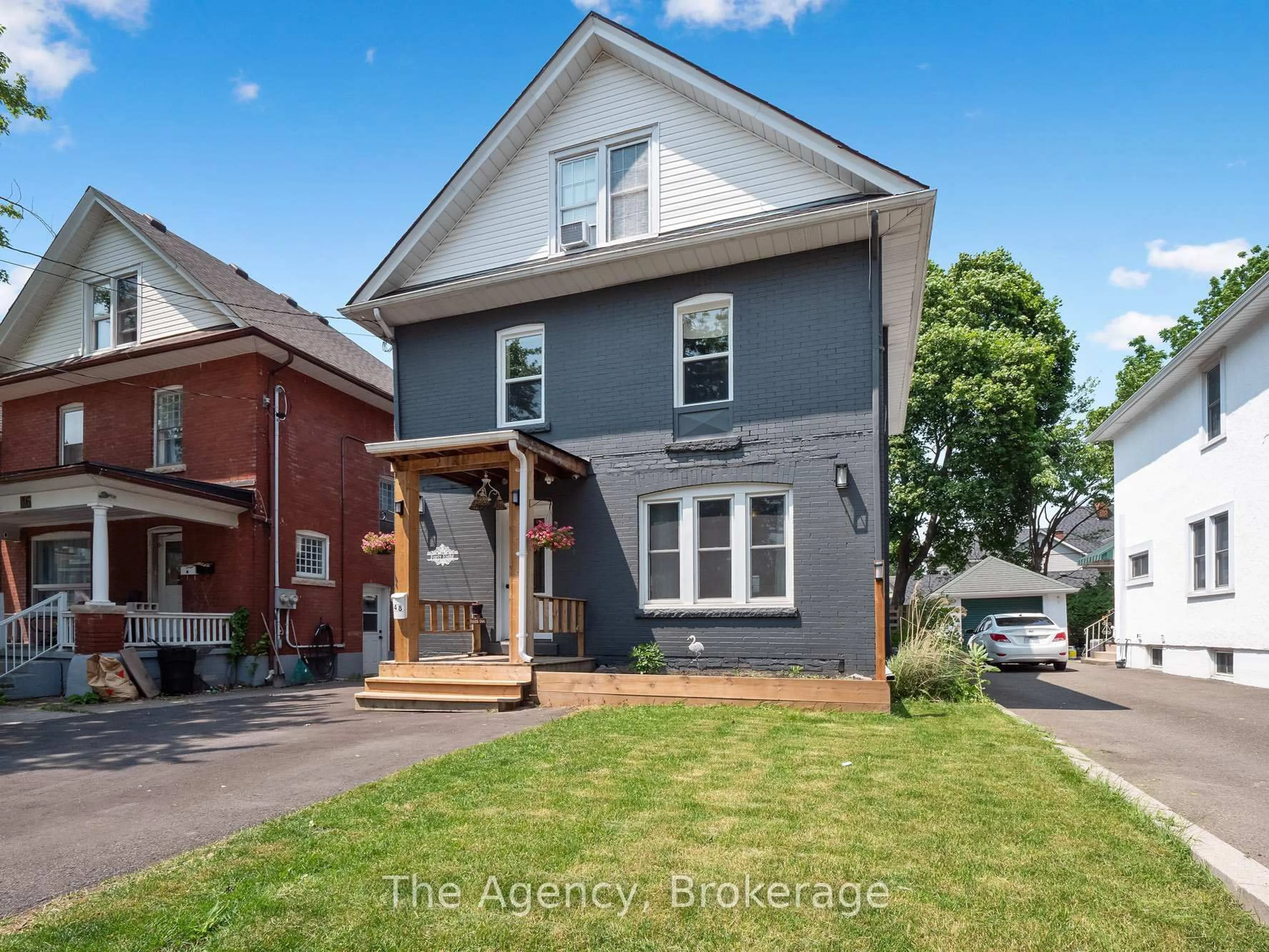Home with brick exterior material, street for 48 Grove St, Welland Ontario L3B 4B4
