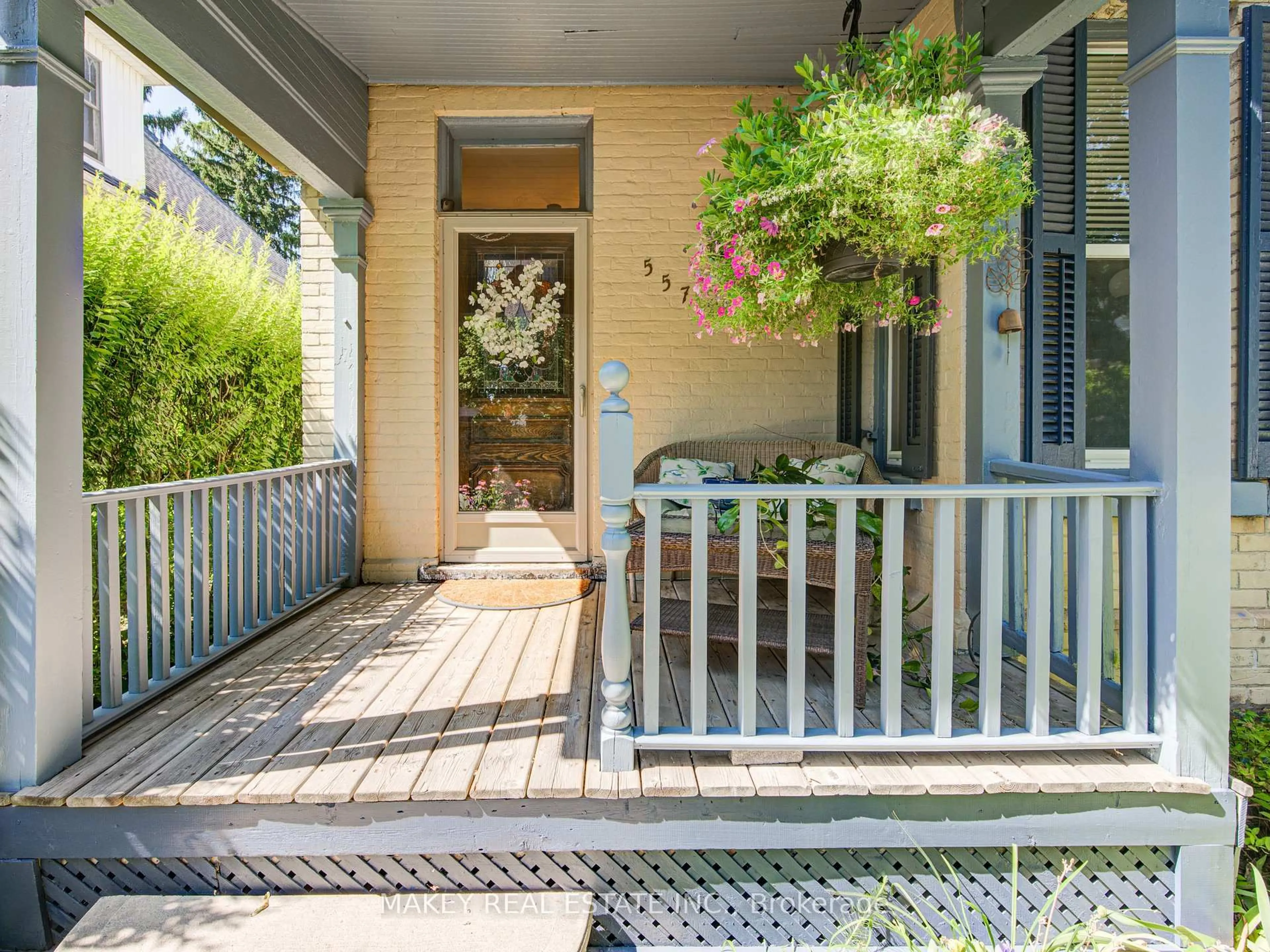 Unknown for 557 Canterbury St, Woodstock Ontario N4S 4K8