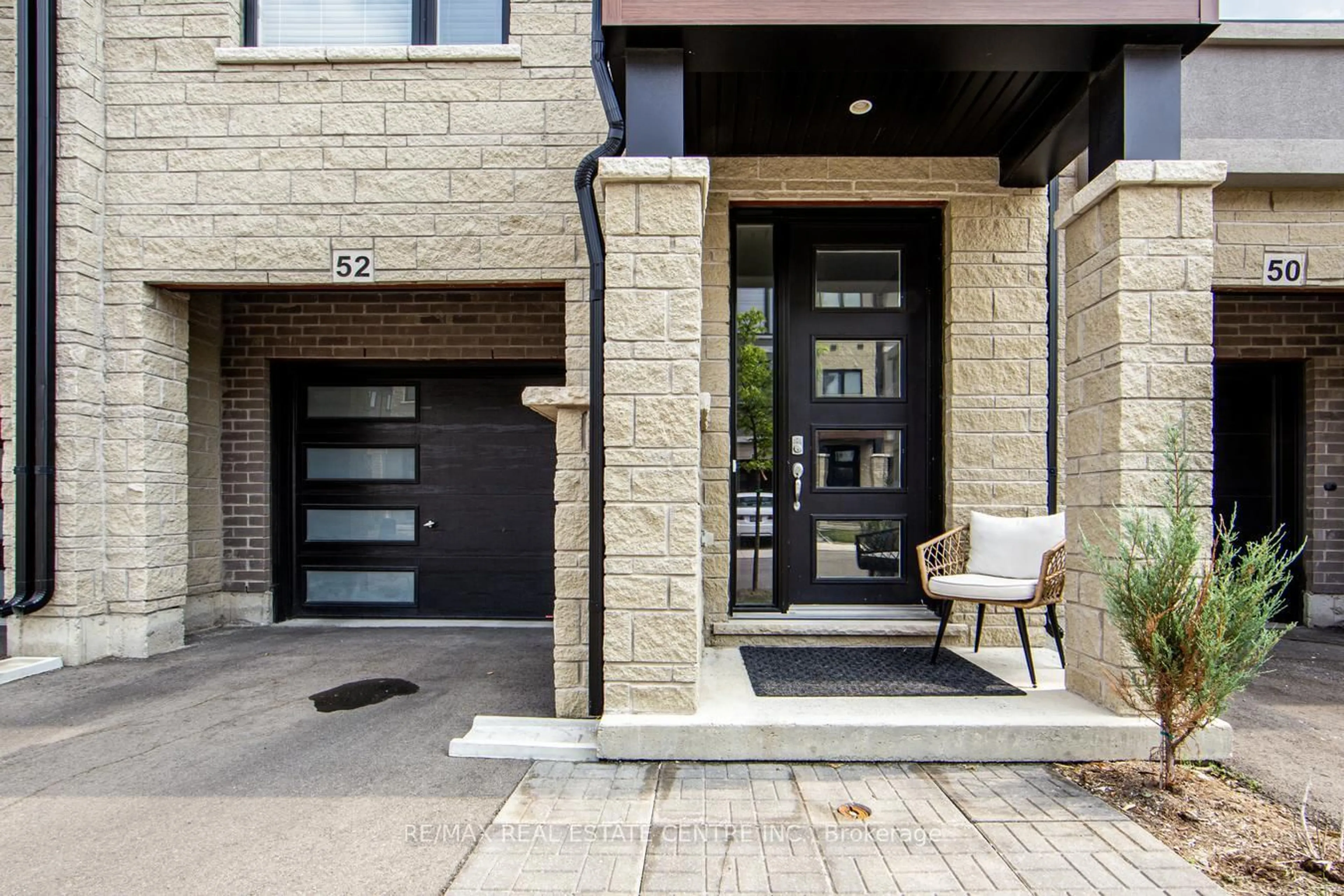 Home with brick exterior material, street for 52 SENTINEL Lane, Hamilton Ontario L9C 0E8