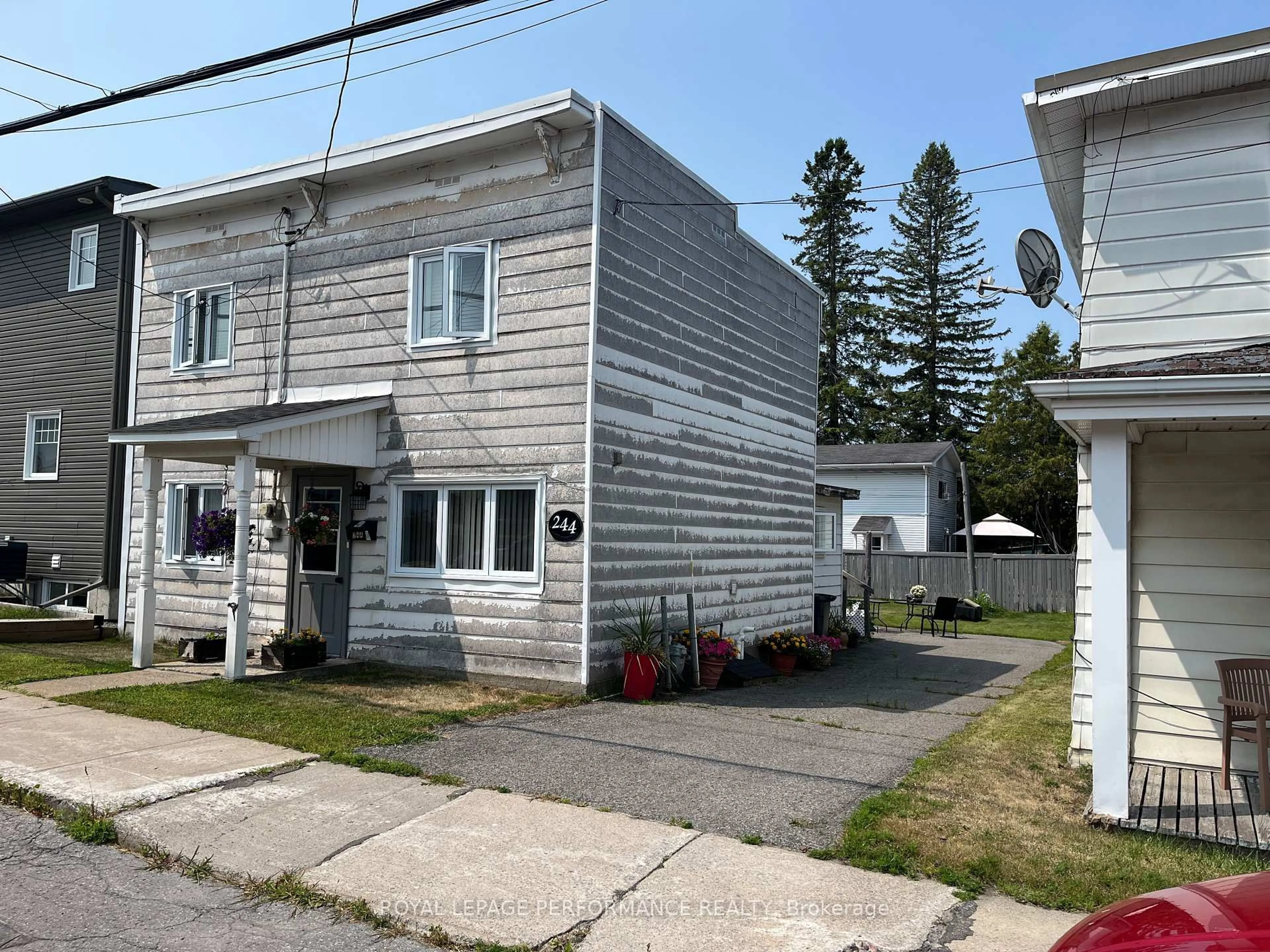 Unknown for 244 Laurier St, Hawkesbury Ontario K6A 2A1