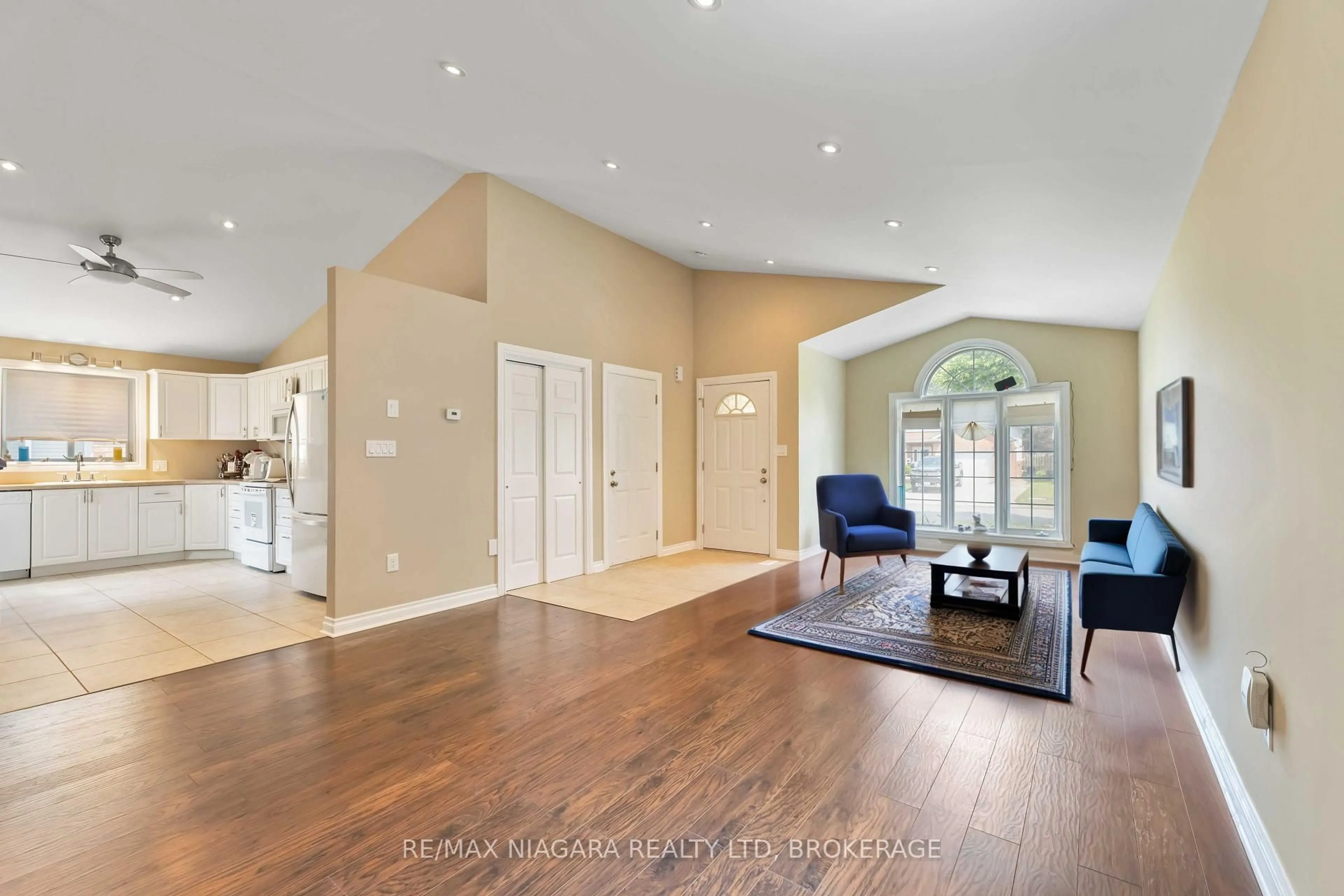 Unknown for 7551 Canterbury Cres, Niagara Falls Ontario L2H 3E7