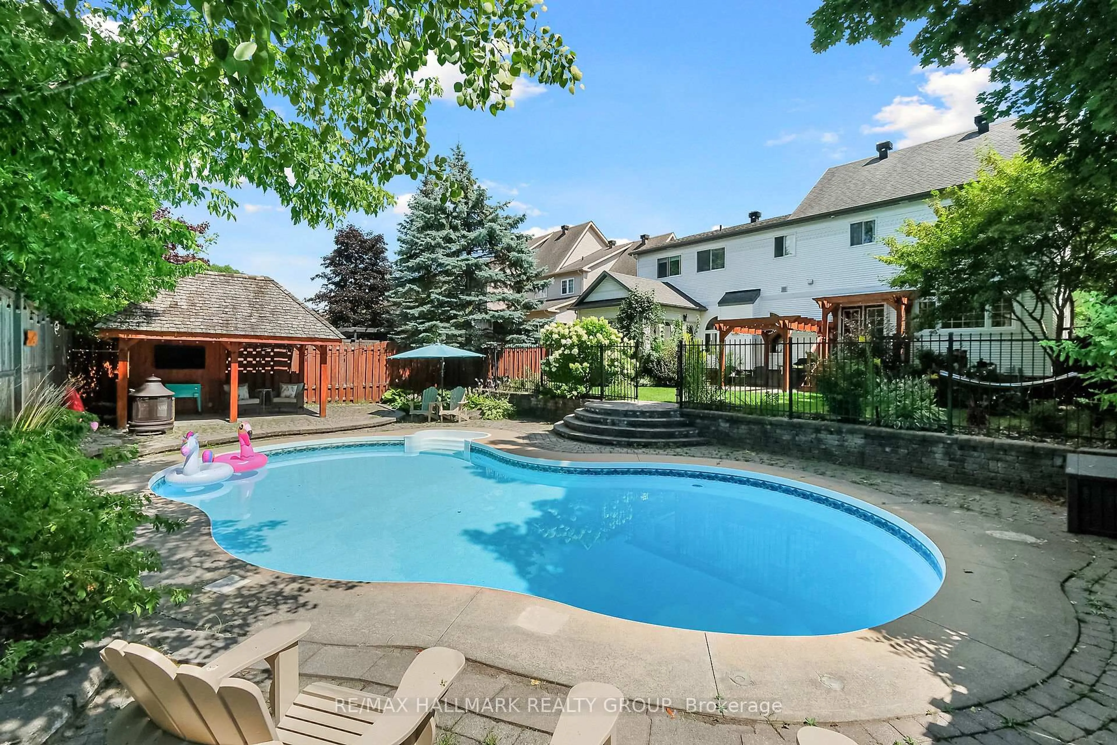 Pool for 31 Kyle Ave, Stittsville Ontario K2S 1G9