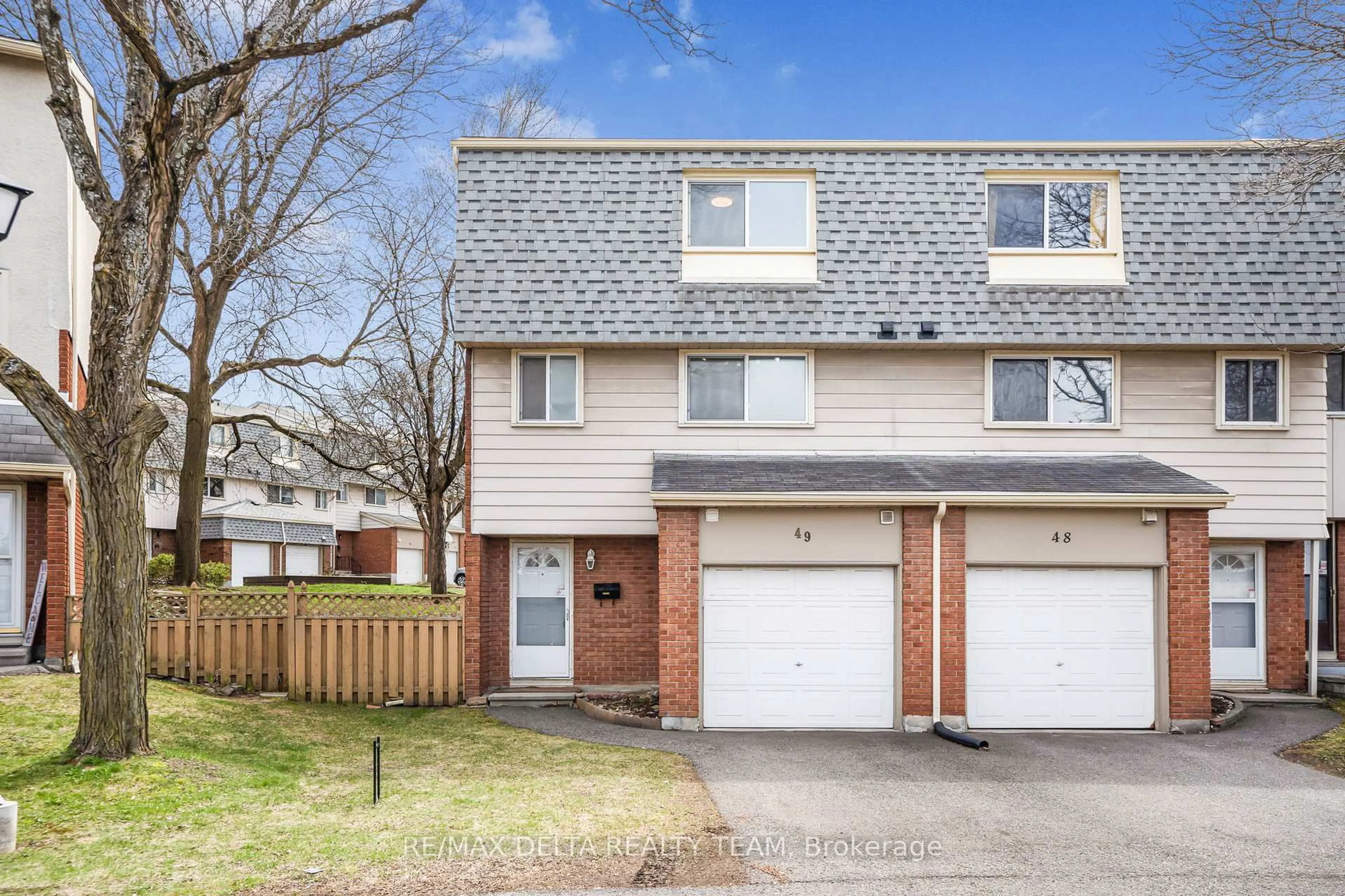 Unknown for 2115 Erinbrook Cres #49, Ottawa Ontario K1B 4J5