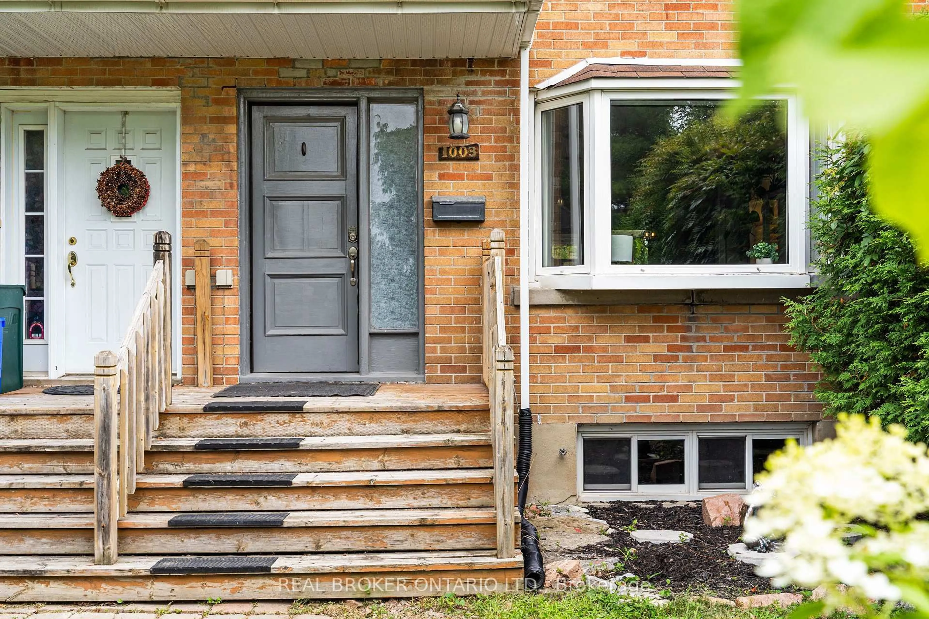 Home with brick exterior material, street for 1003 Silver St, Ottawa Ontario K1Z 6H8