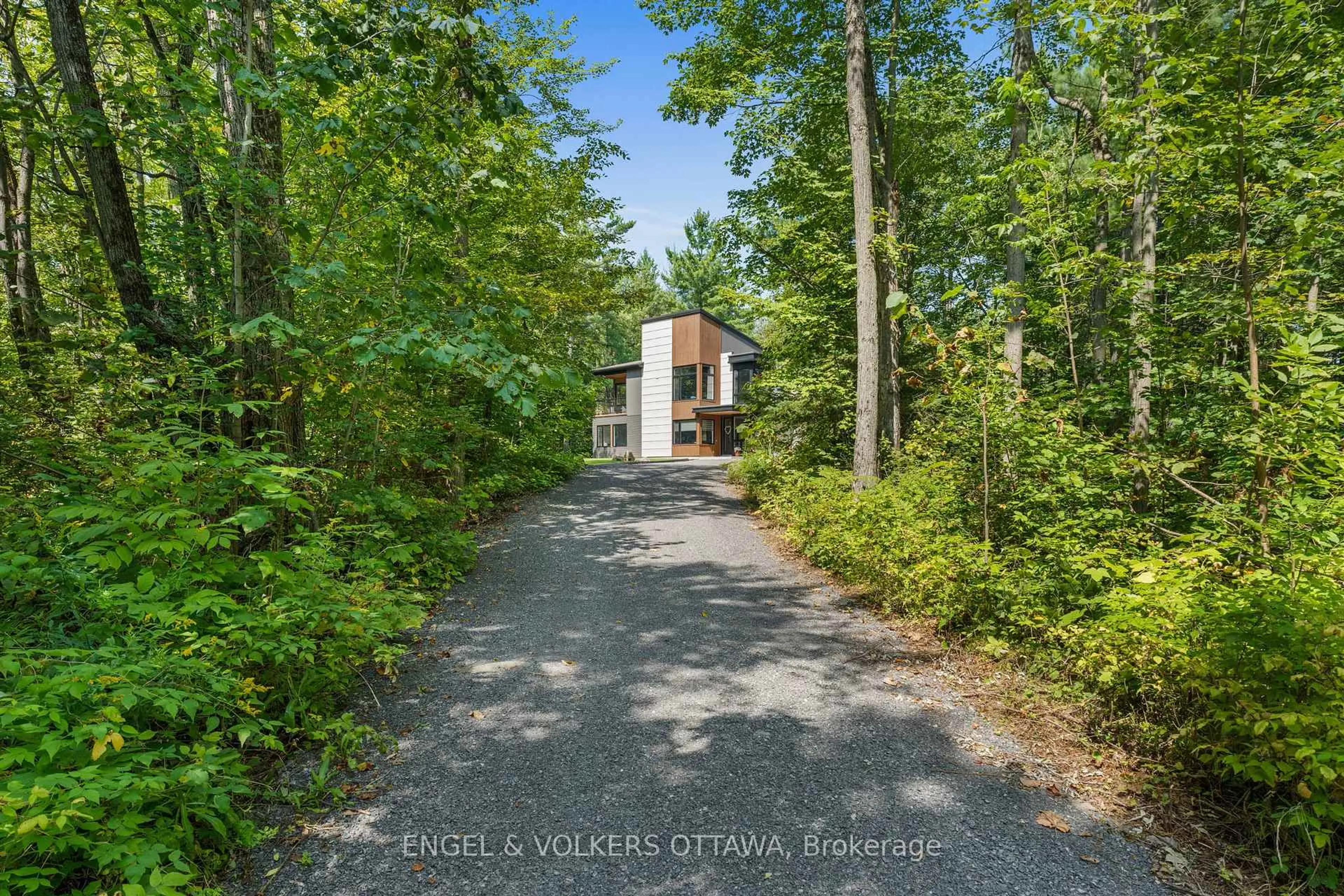 A pic from outside/outdoor area/front of a property/back of a property/a pic from drone, forest/trees view for 108 EDITH MARGARET Pl, Ottawa Ontario K2W 1A8