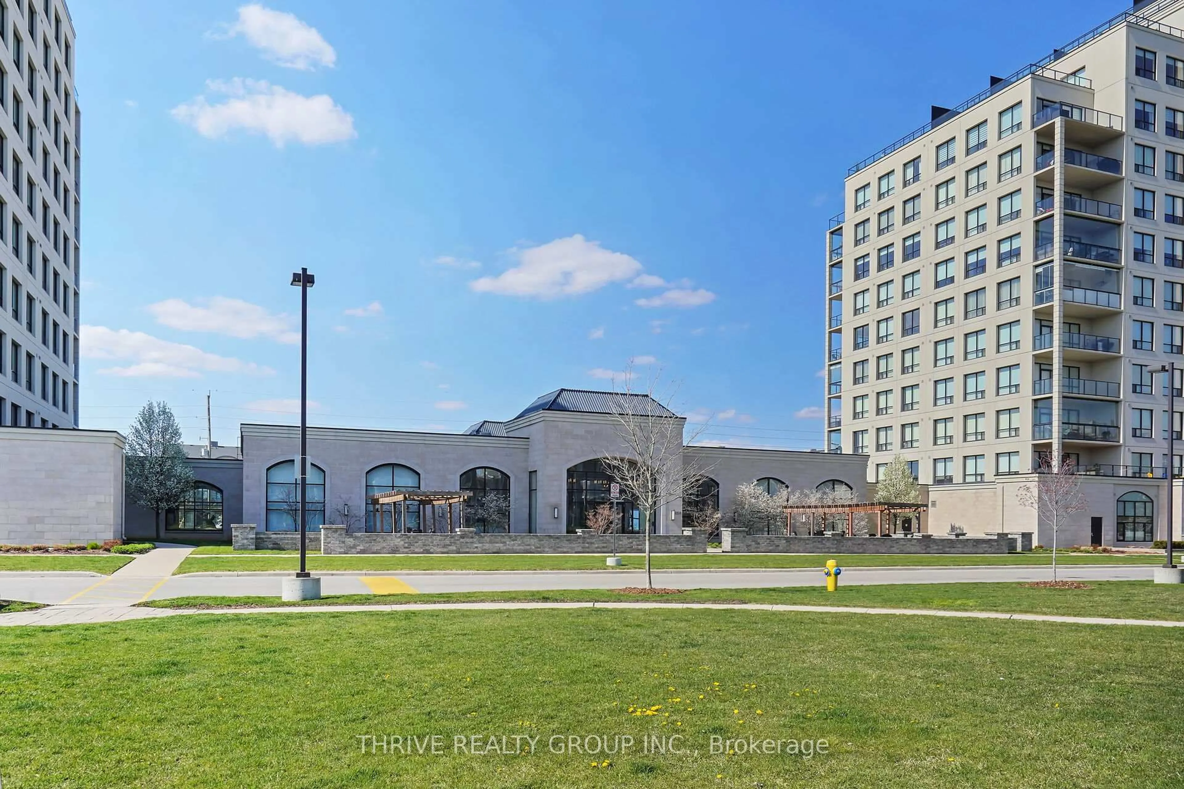 Patio, building for 240 Villagewalk Blvd #1301, London North Ontario N6G 0P6