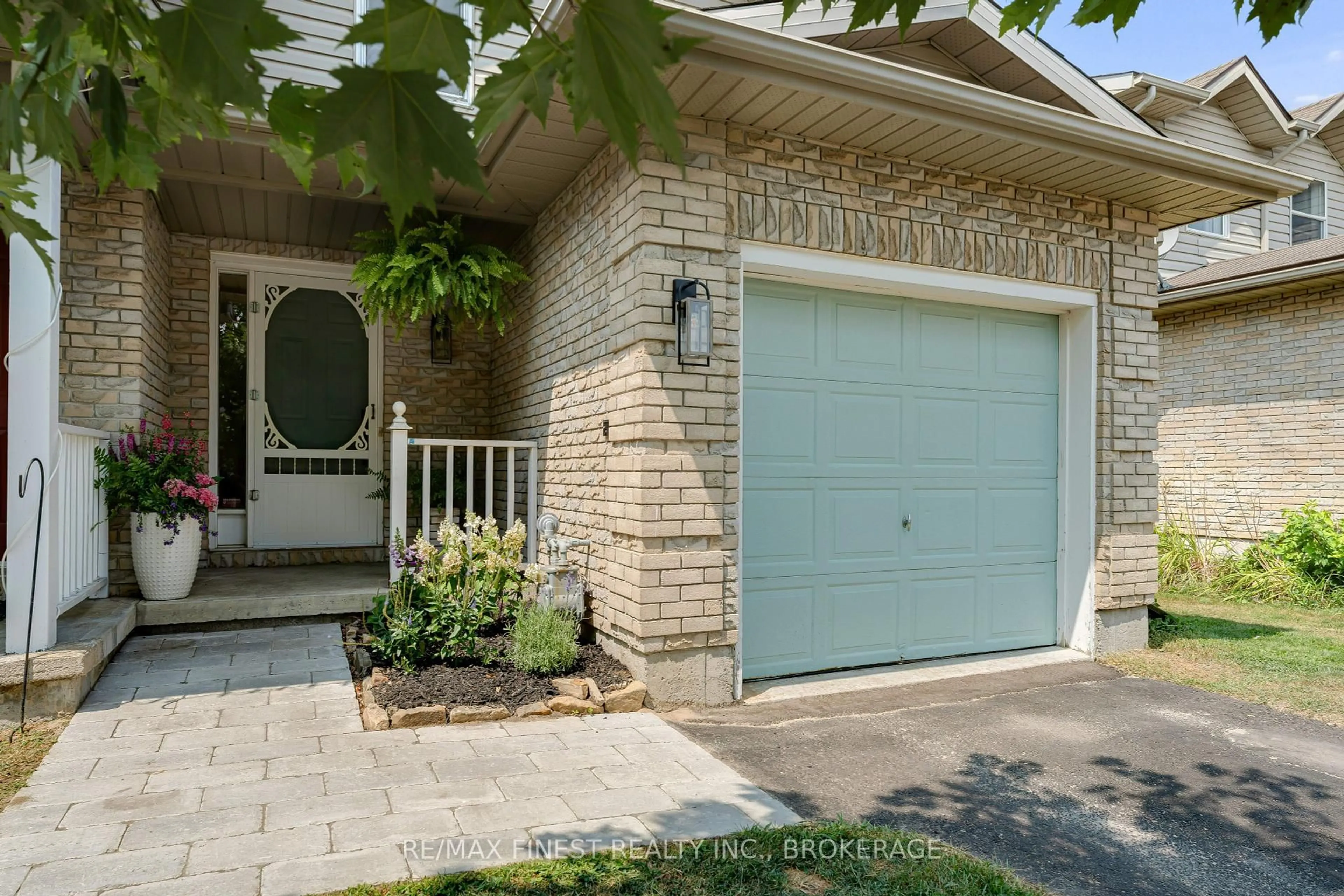 Home with brick exterior material, street for 538 Garden St, Gananoque Ontario K7G 3E2