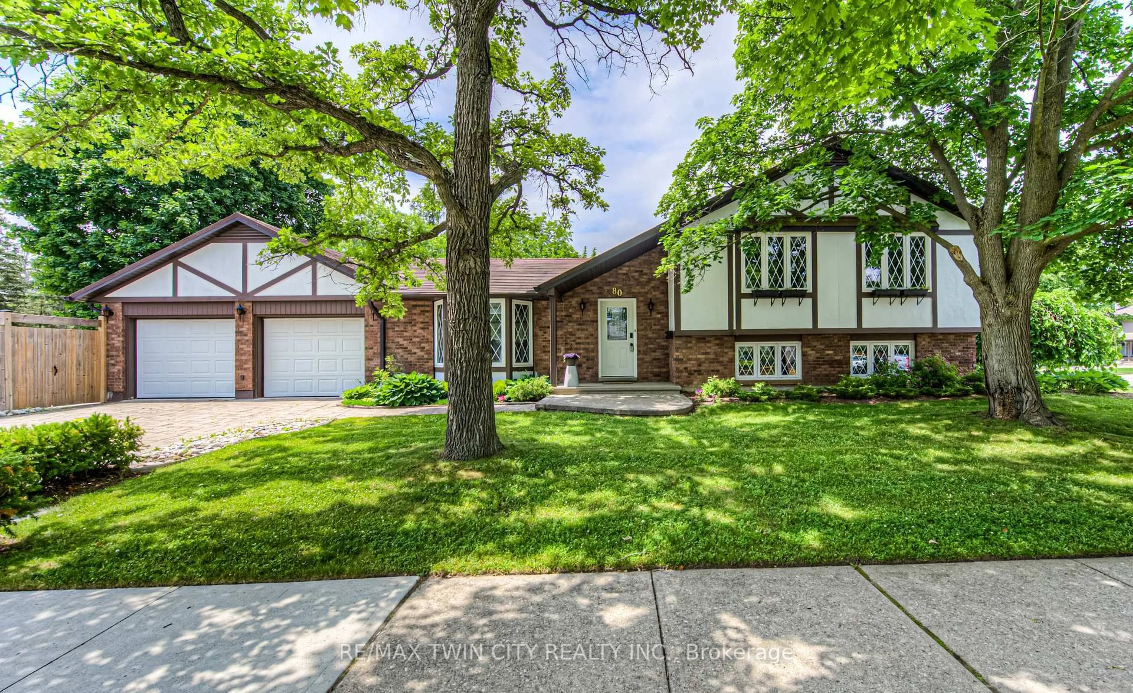 Home with brick exterior material, street for 80 MORRISON Rd, Kitchener Ontario N2A 2W7