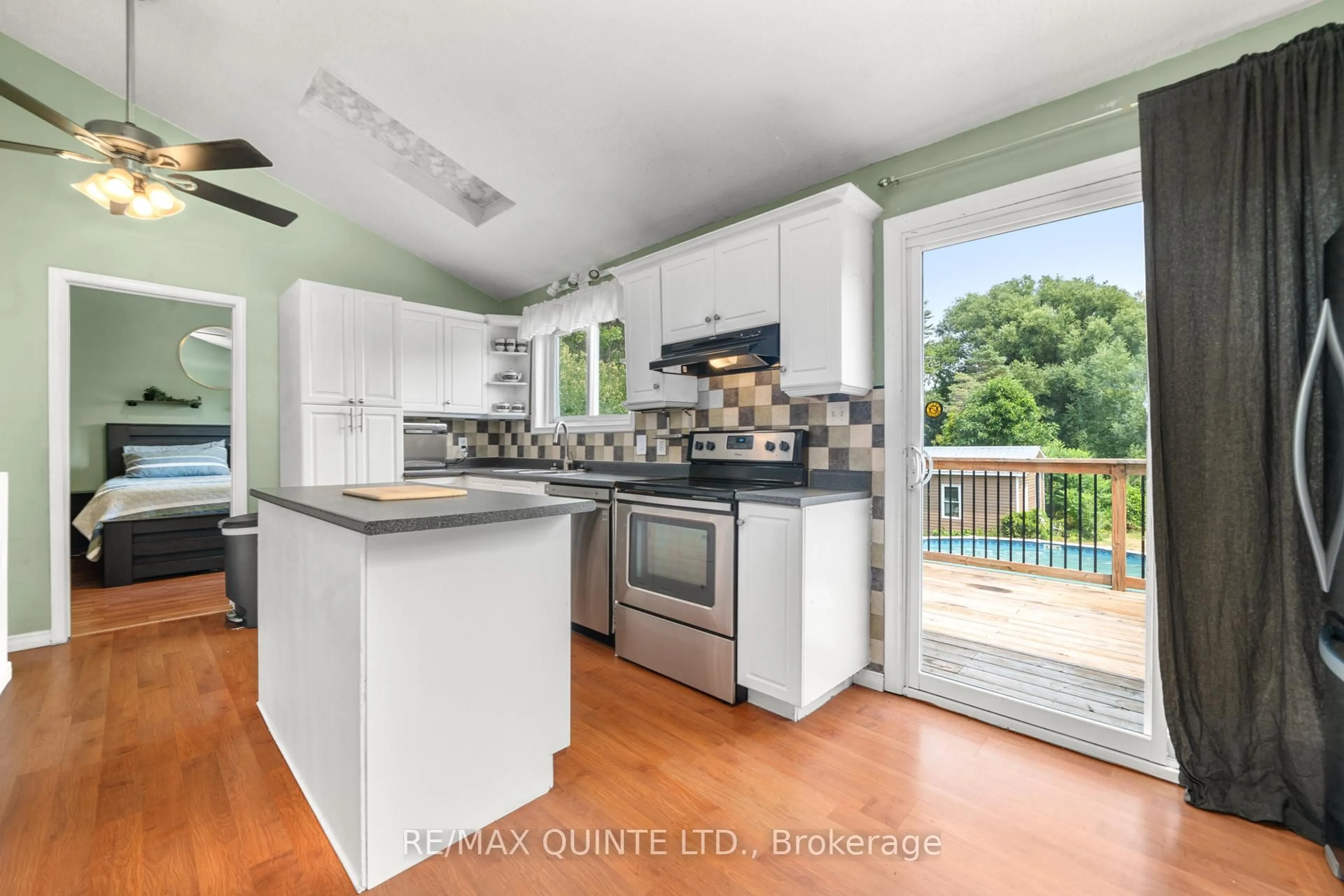 Open concept kitchen, unknown for 53 Quinte View Dr, Quinte West Ontario K8V 5P5