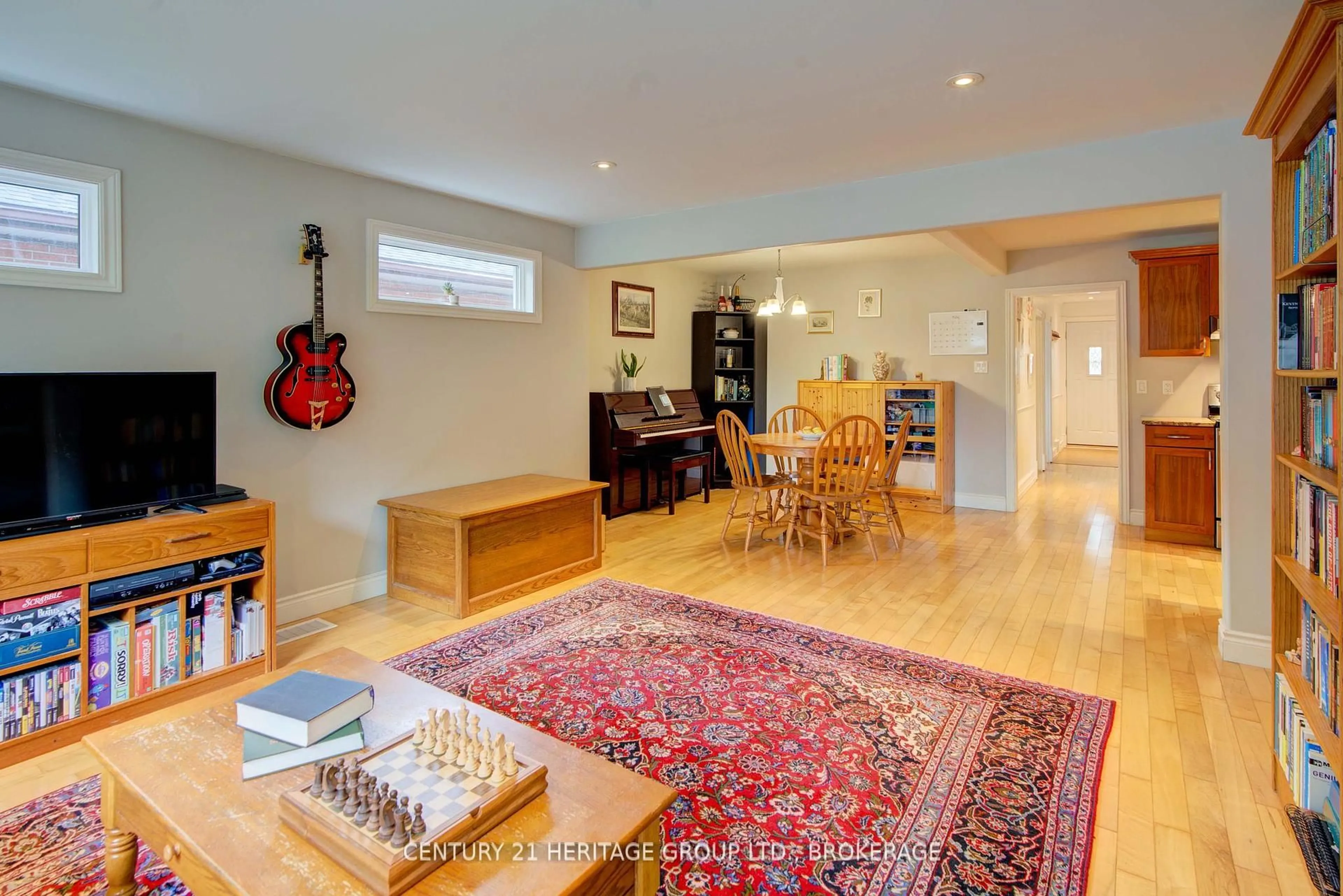 Unknown for 31 Fergus St, Kingston Ontario K7K 4L1