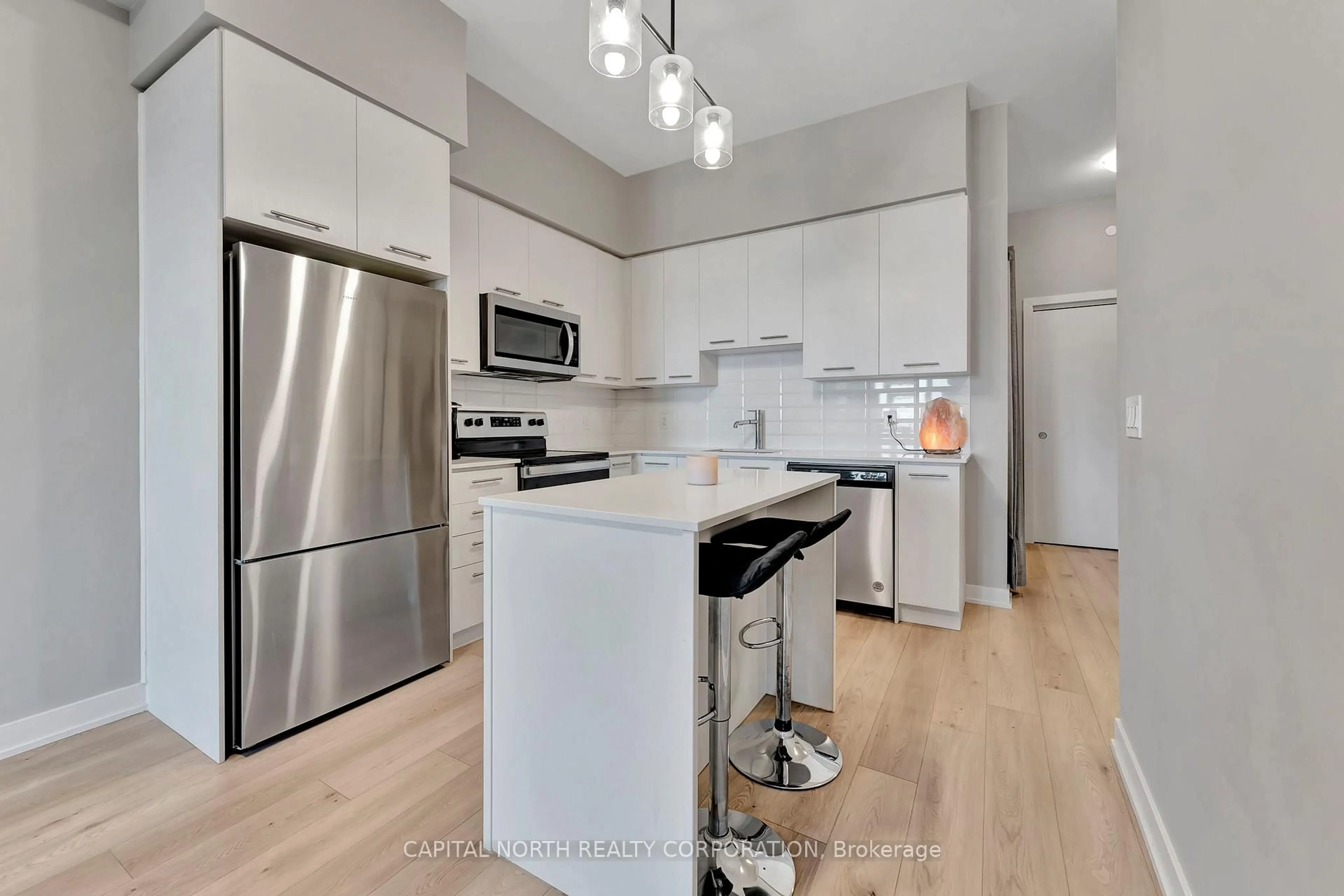 Open concept kitchen, unknown for 385 Winston Rd #406, Grimsby Ontario L3M 0J3