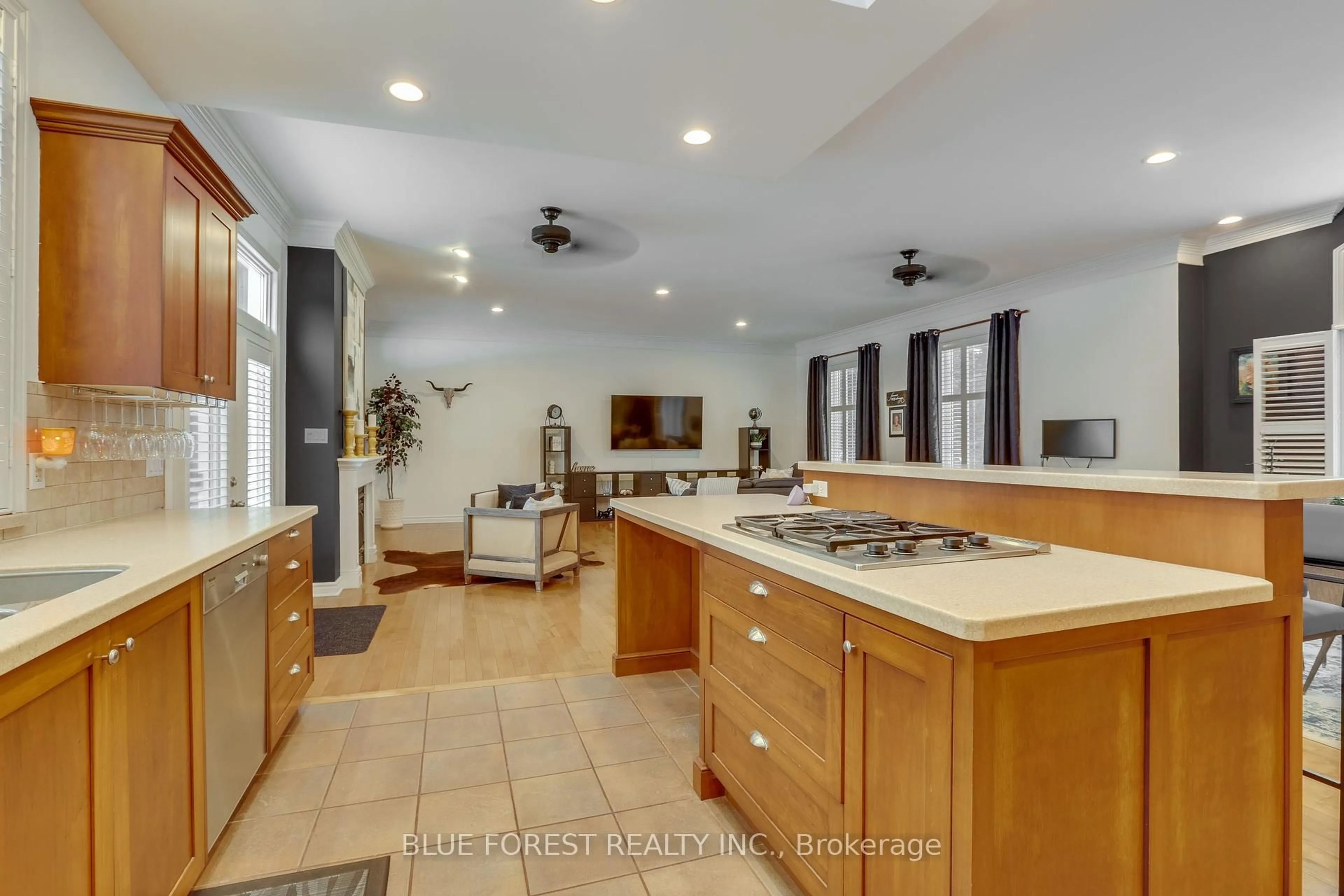 Open concept kitchen, ceramic/tile floor for 16916 Evelyn Dr, Thames Centre Ontario N0M 2P0