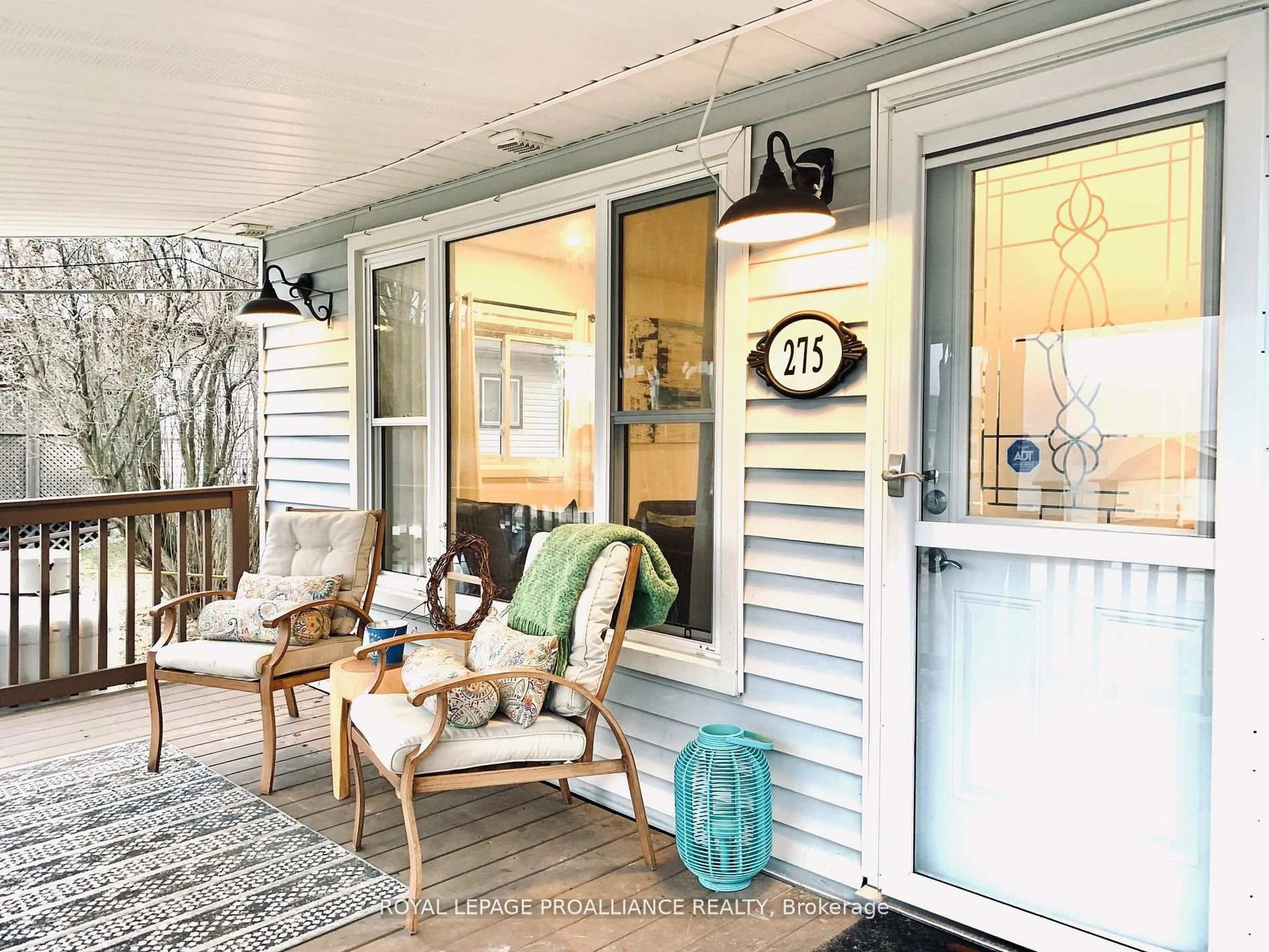 Indoor entryway for 5139 Halstead Beach Rd #275, Hamilton Township Ontario K0L 1E0