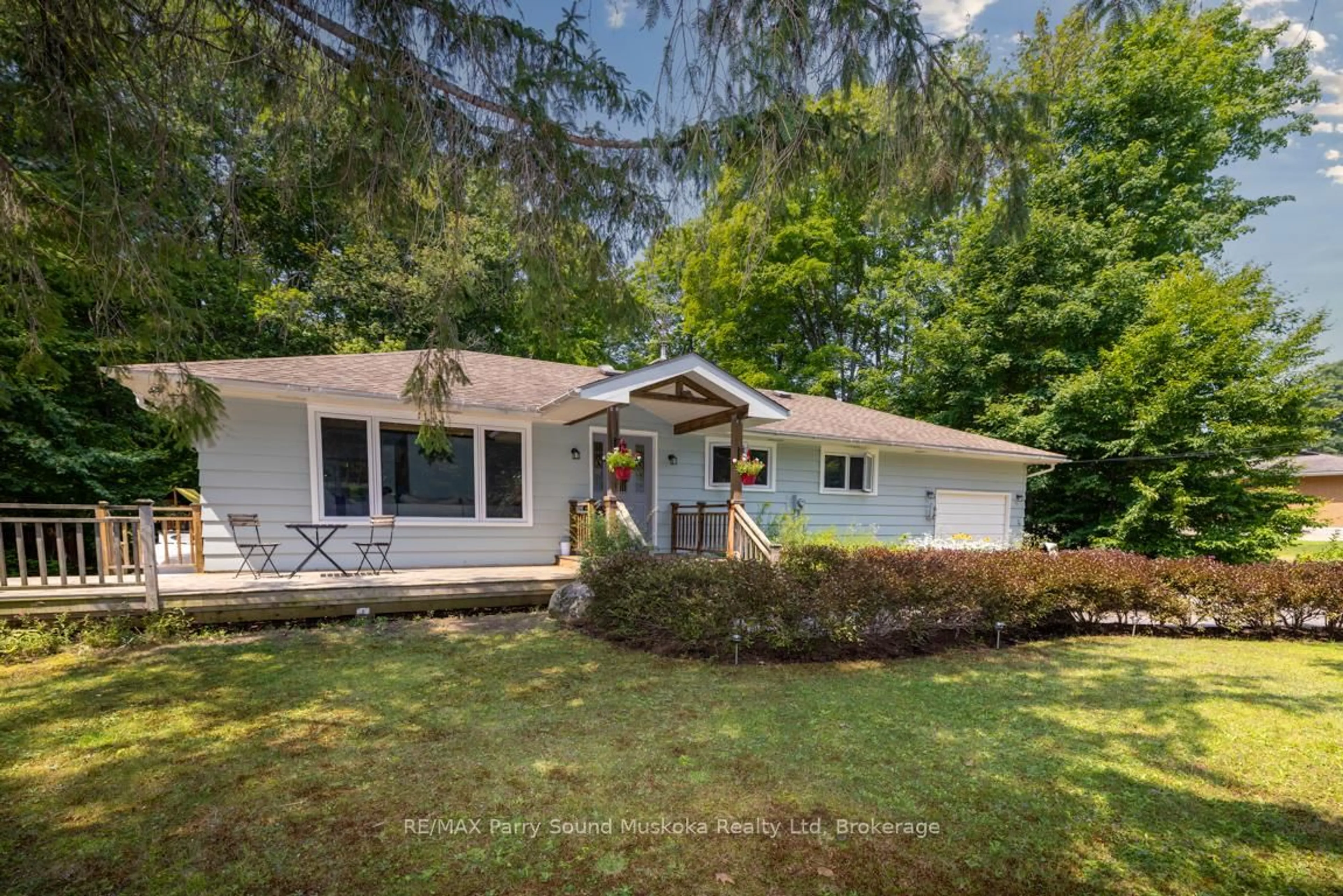 Home with vinyl exterior material, unknown for 20 Sandy Plains Rd, Seguin Ontario P2A 2W8