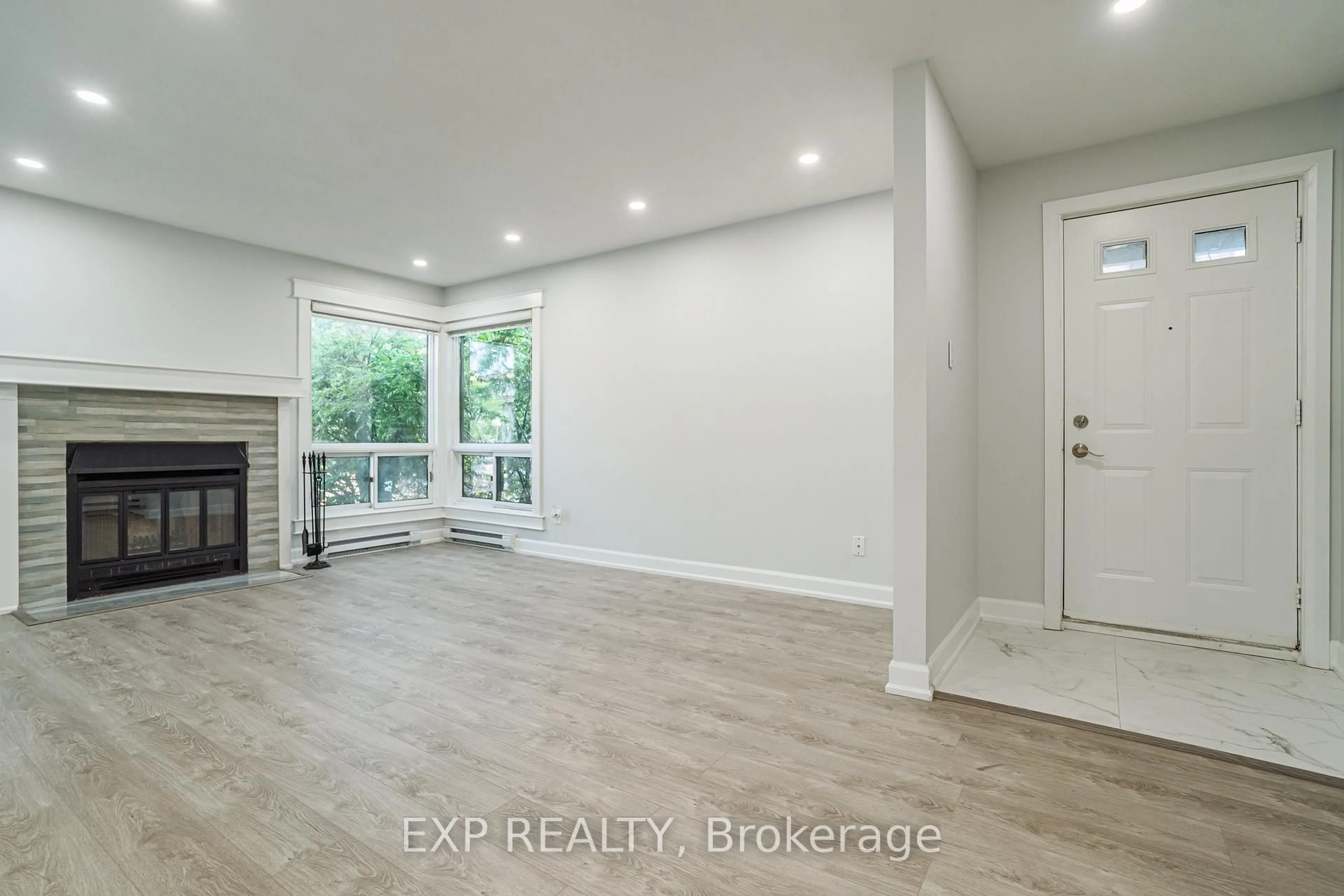 A pic of a room for 268 Presland Rd #1, Ottawa Ontario K1K 2B8