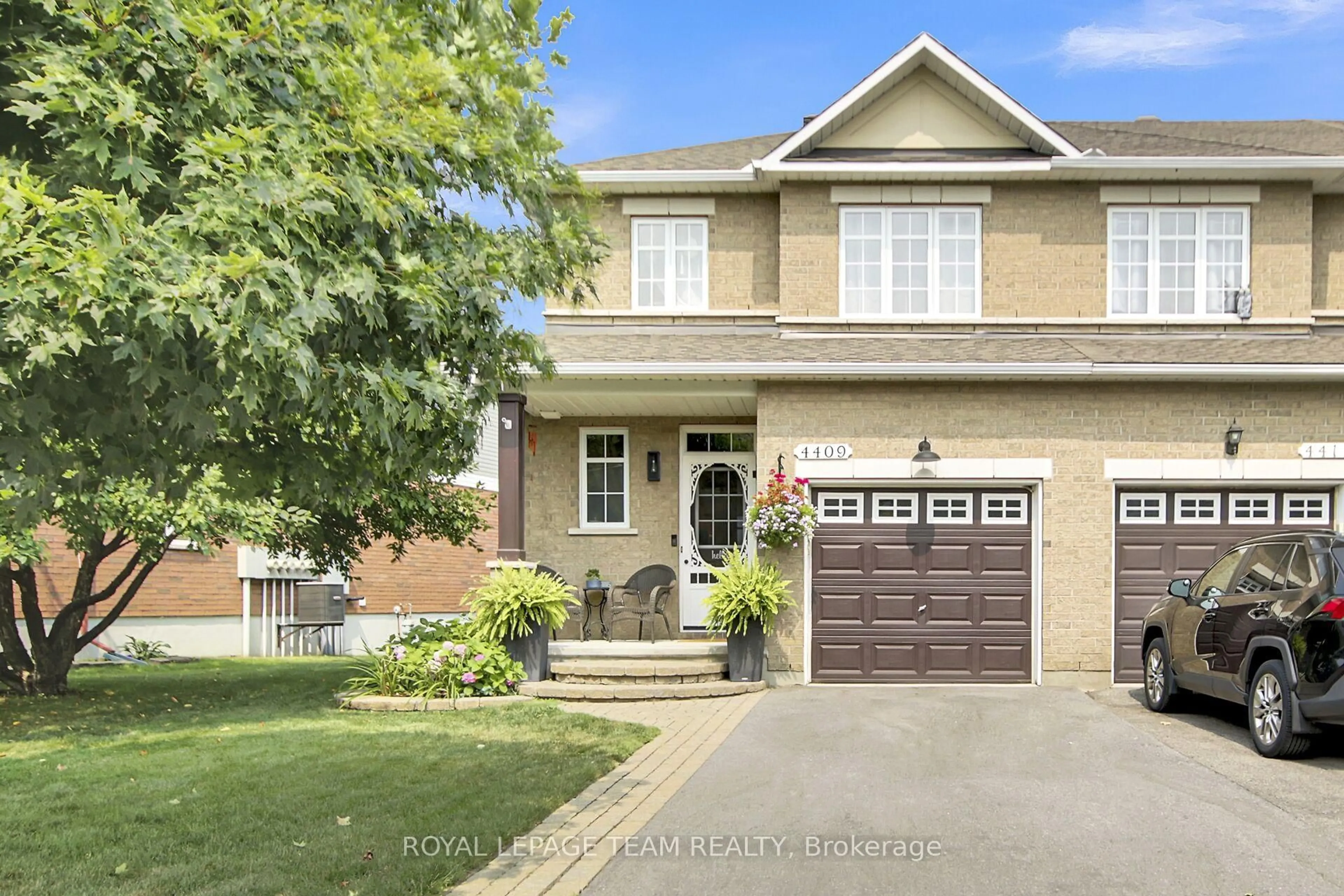 Home with brick exterior material, street for 4409 Goldeneye Way, Ottawa Ontario K1V 2J3