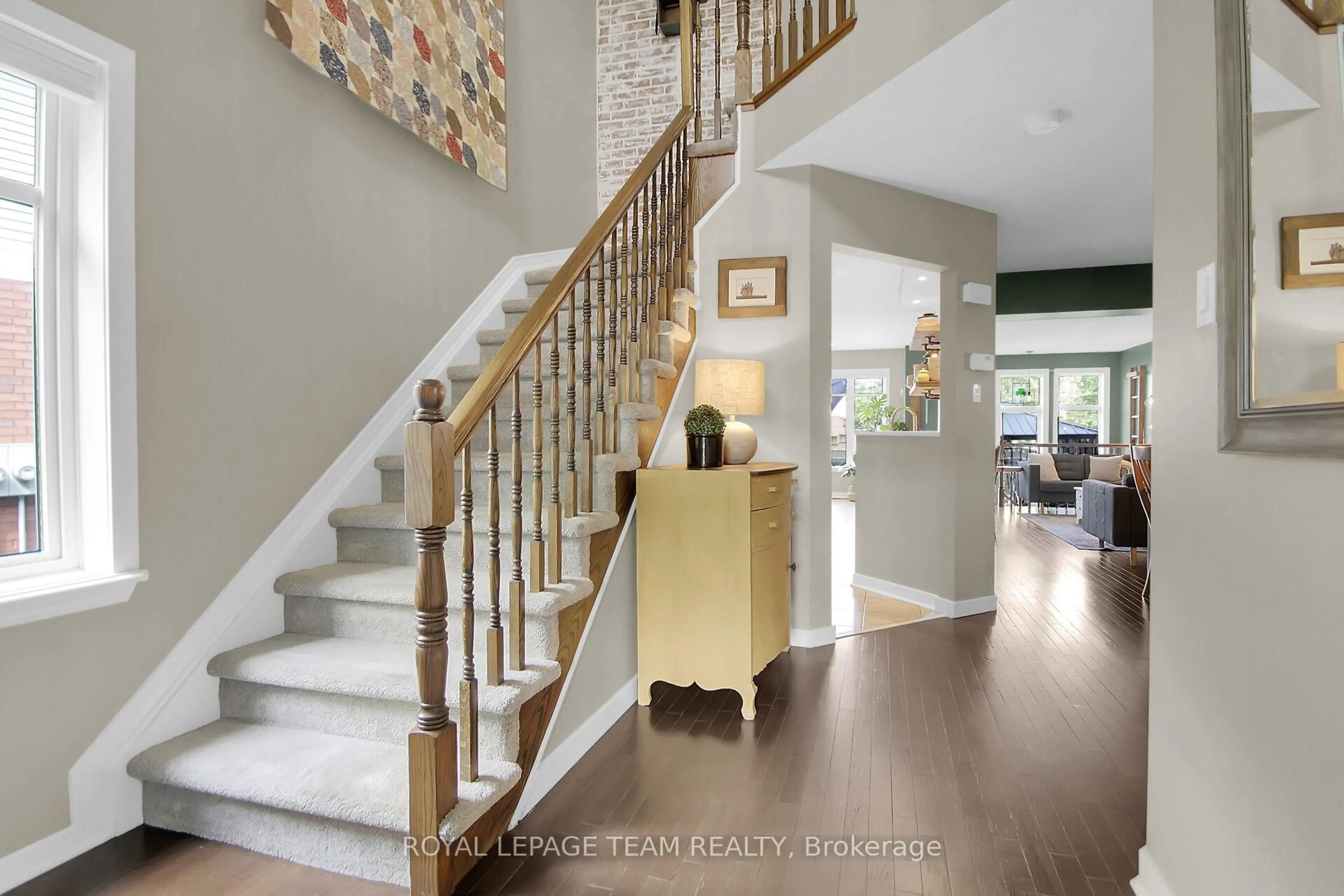 Indoor entryway for 4409 Goldeneye Way, Ottawa Ontario K1V 2J3