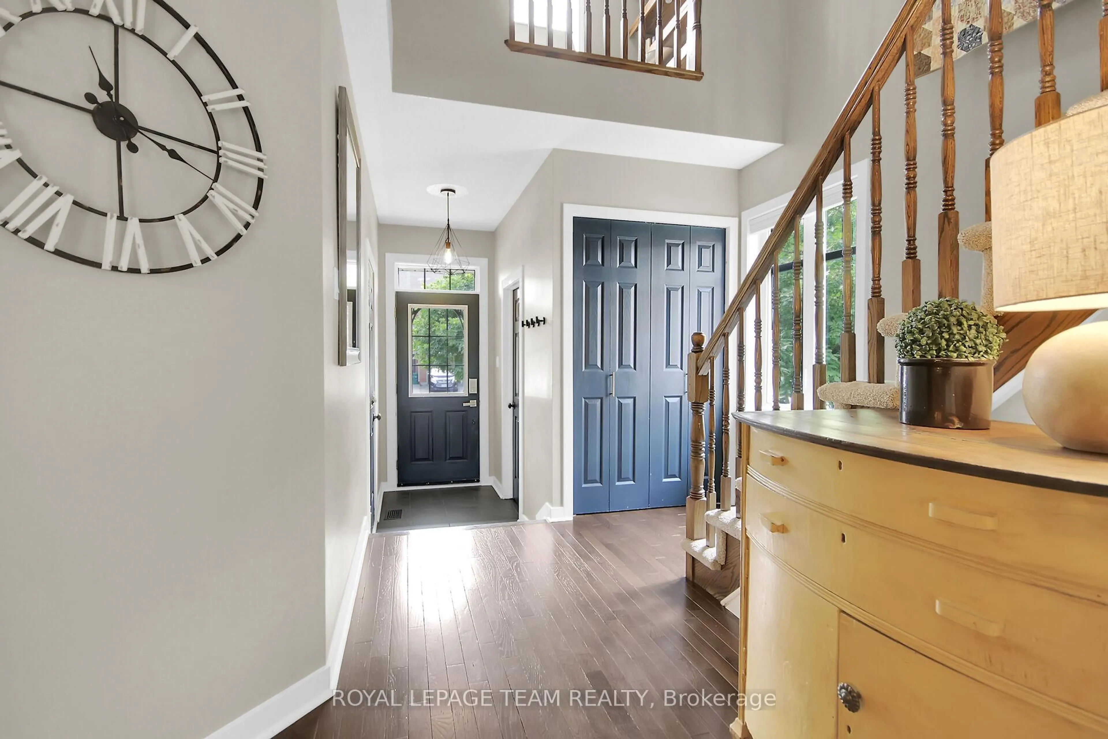 Indoor entryway for 4409 Goldeneye Way, Ottawa Ontario K1V 2J3