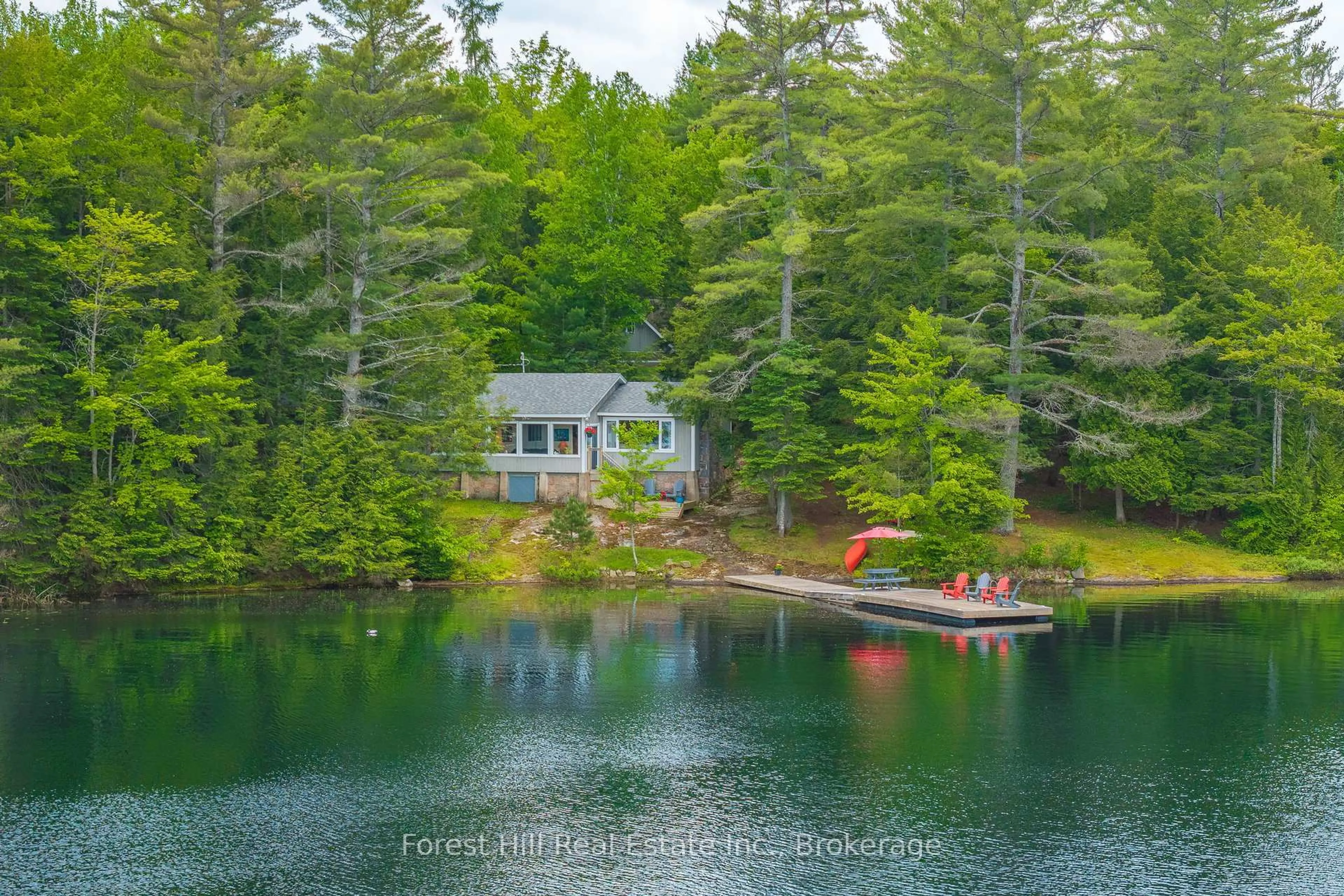A pic from outside/outdoor area/front of a property/back of a property/a pic from drone, water/lake/river/ocean view for 1274 Shoe Lake Rd, Lake of Bays Ontario P0A 1E0