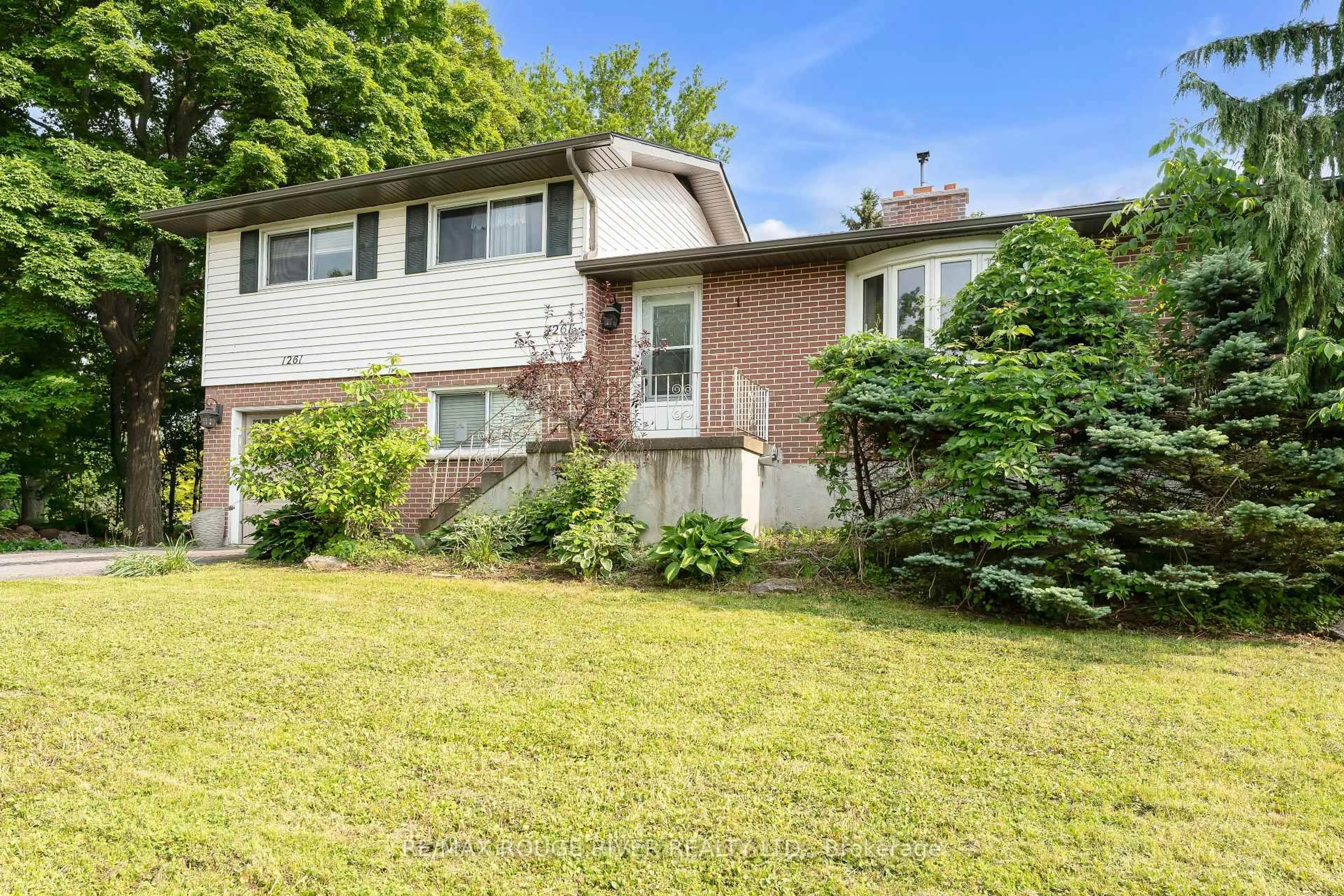 Unknown for 1261 Prince Charles Dr, Kingston Ontario K7M 5J9