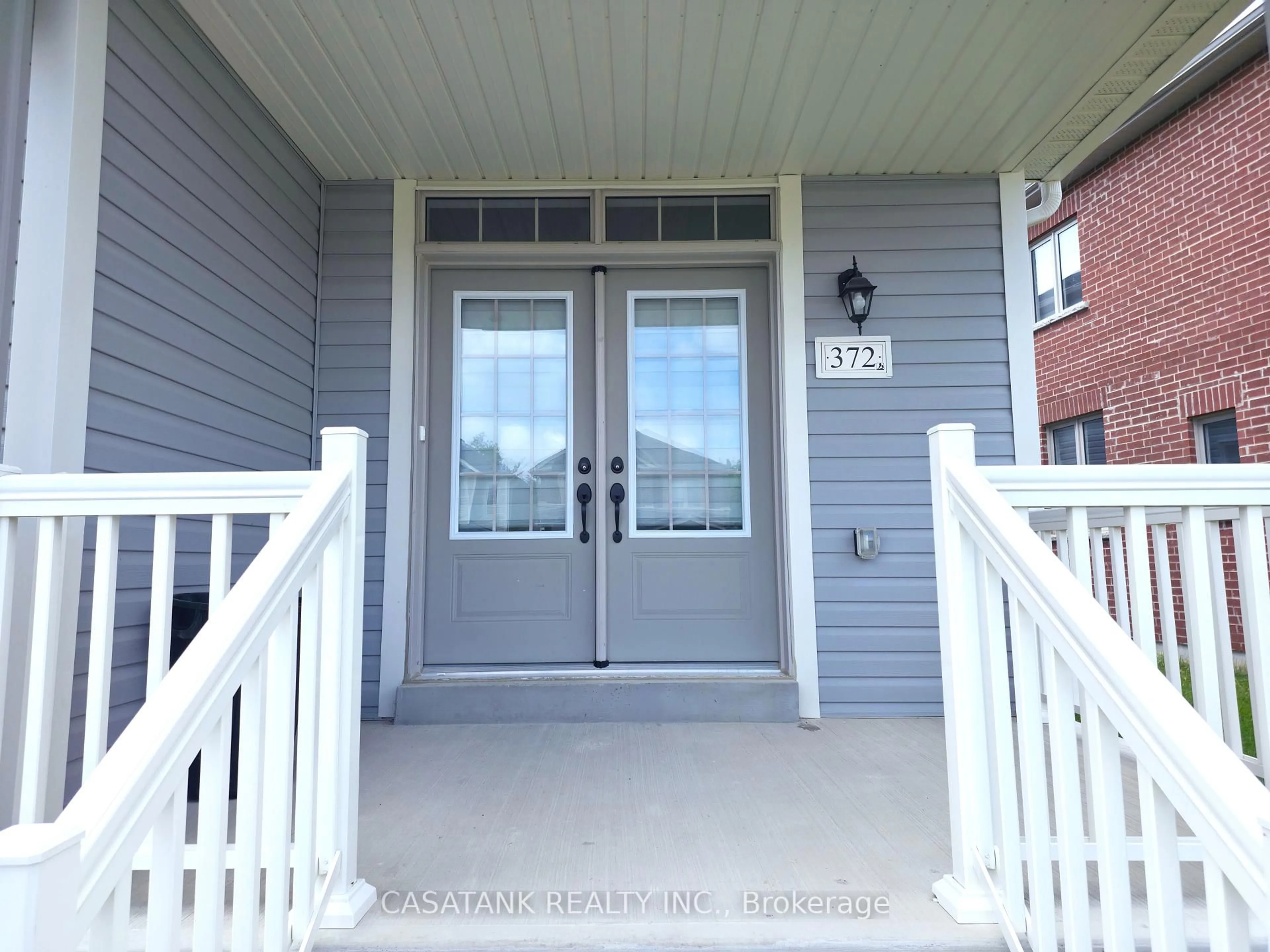 Indoor entryway for 372 Leanne Lane, Shelburne Ontario L9V 3Y6