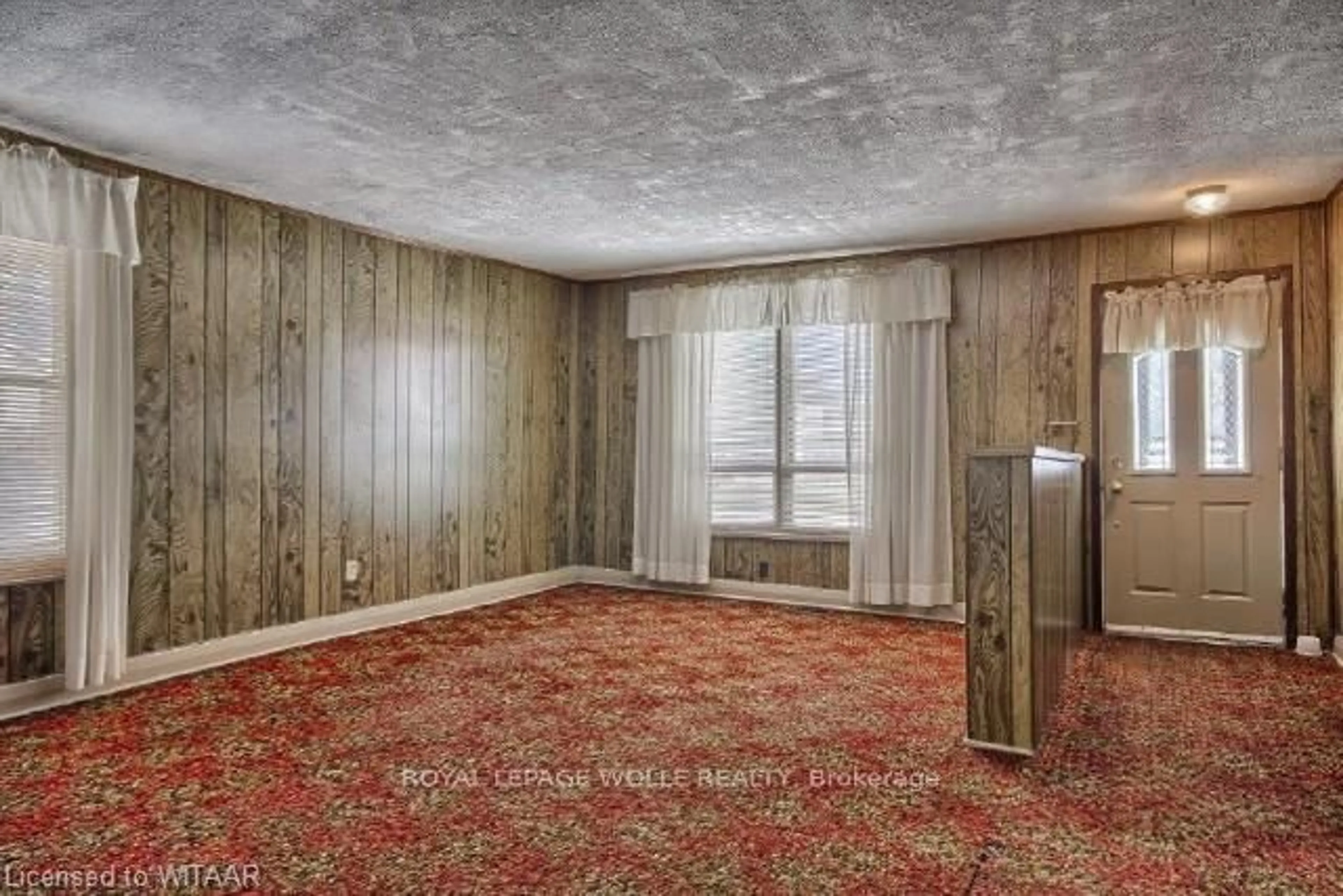 A pic of a room for 34 Centre St, Woodstock Ontario N4S 3X7