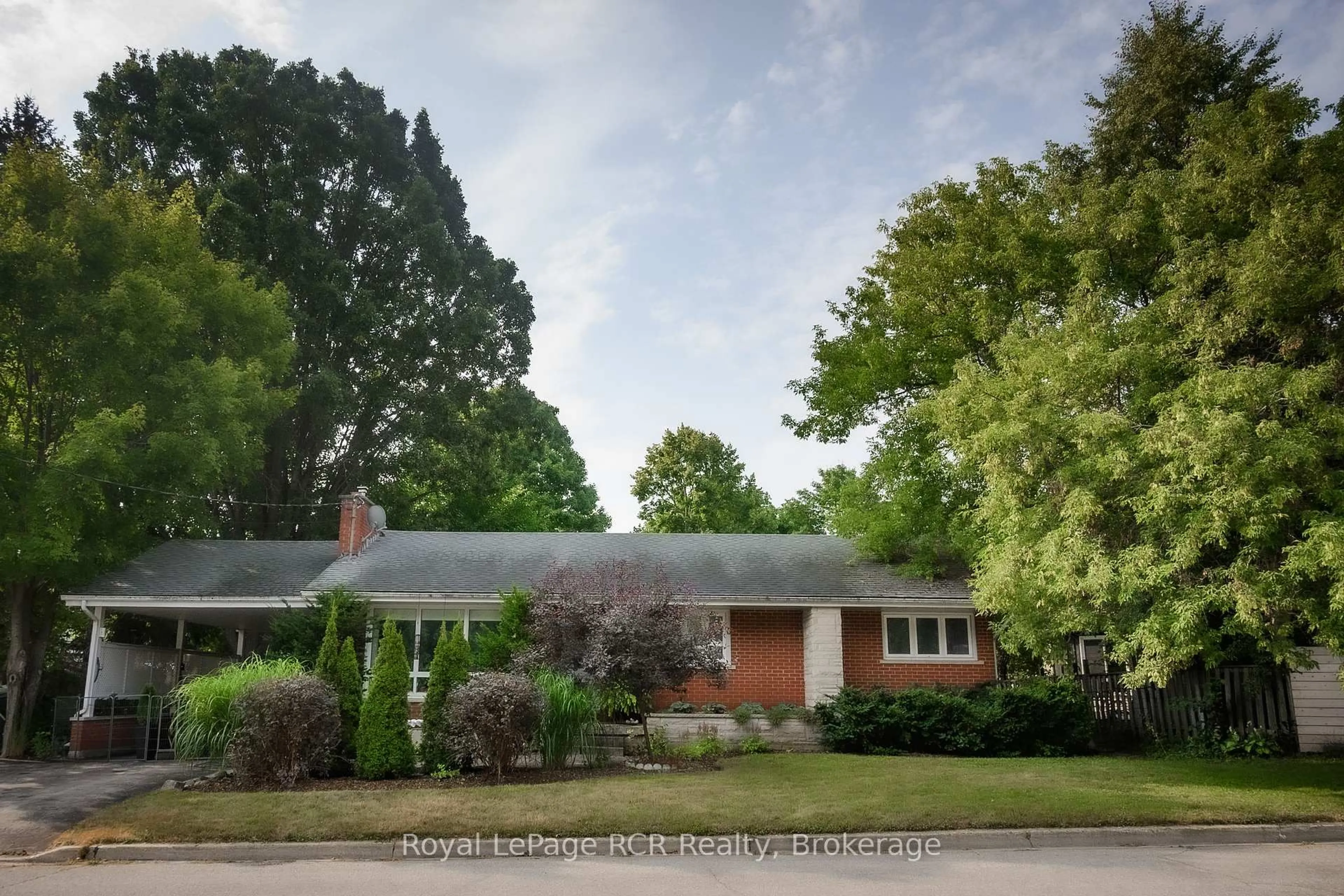 Home with brick exterior material, street for 25 Margaret St, Meaford Ontario N4L 1P8
