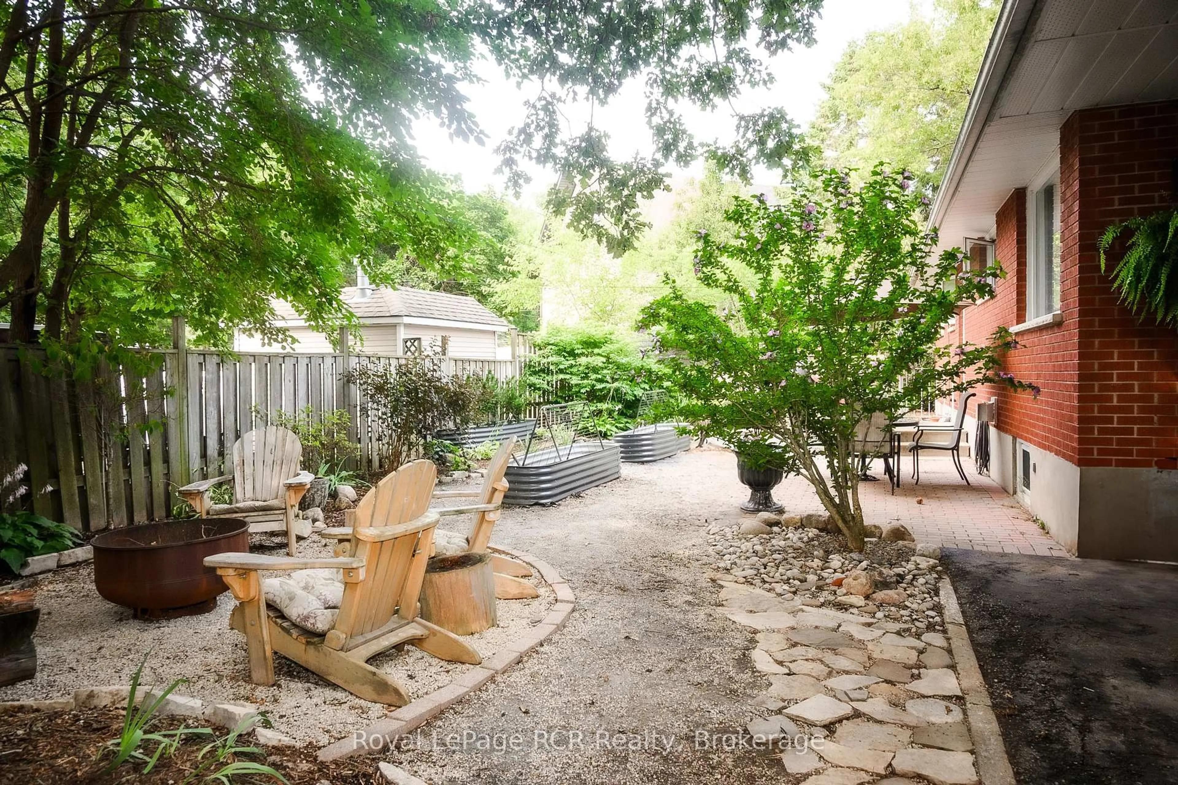 Patio, street for 25 Margaret St, Meaford Ontario N4L 1P8