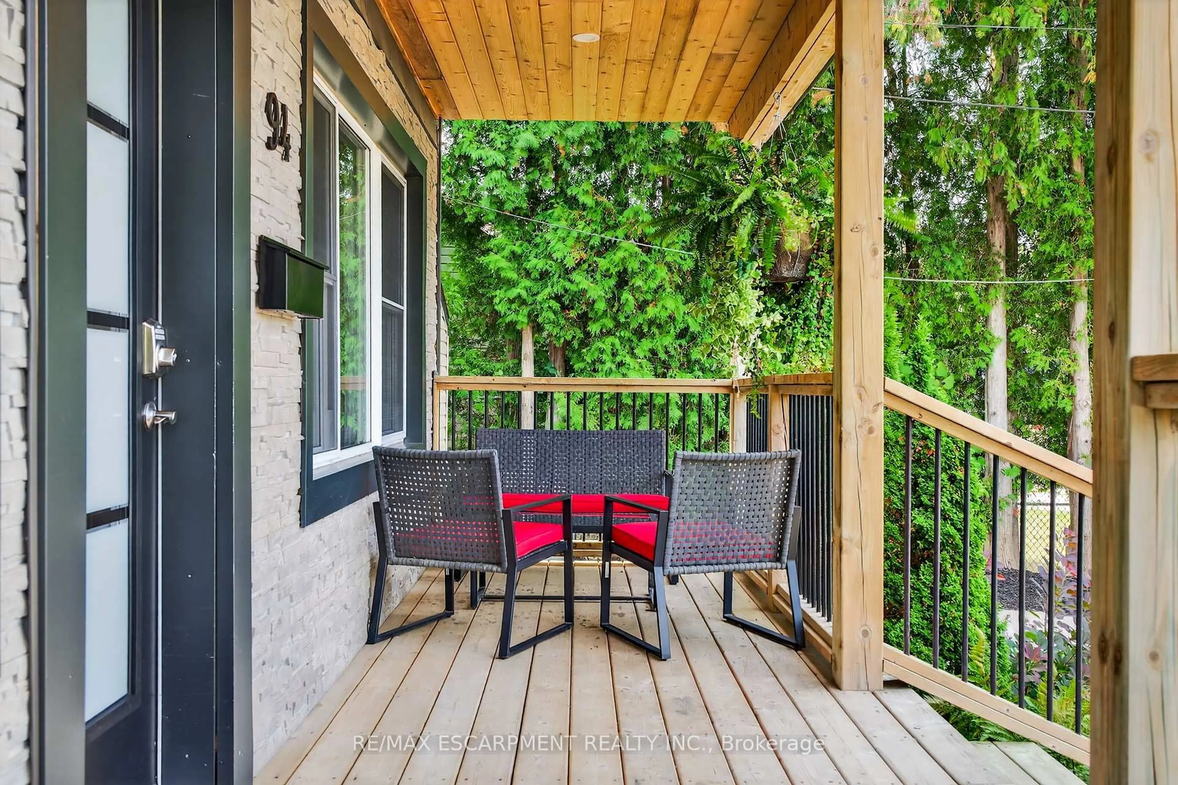Patio, unknown for 94 Mercer St, Hamilton Ontario L9H 2N6