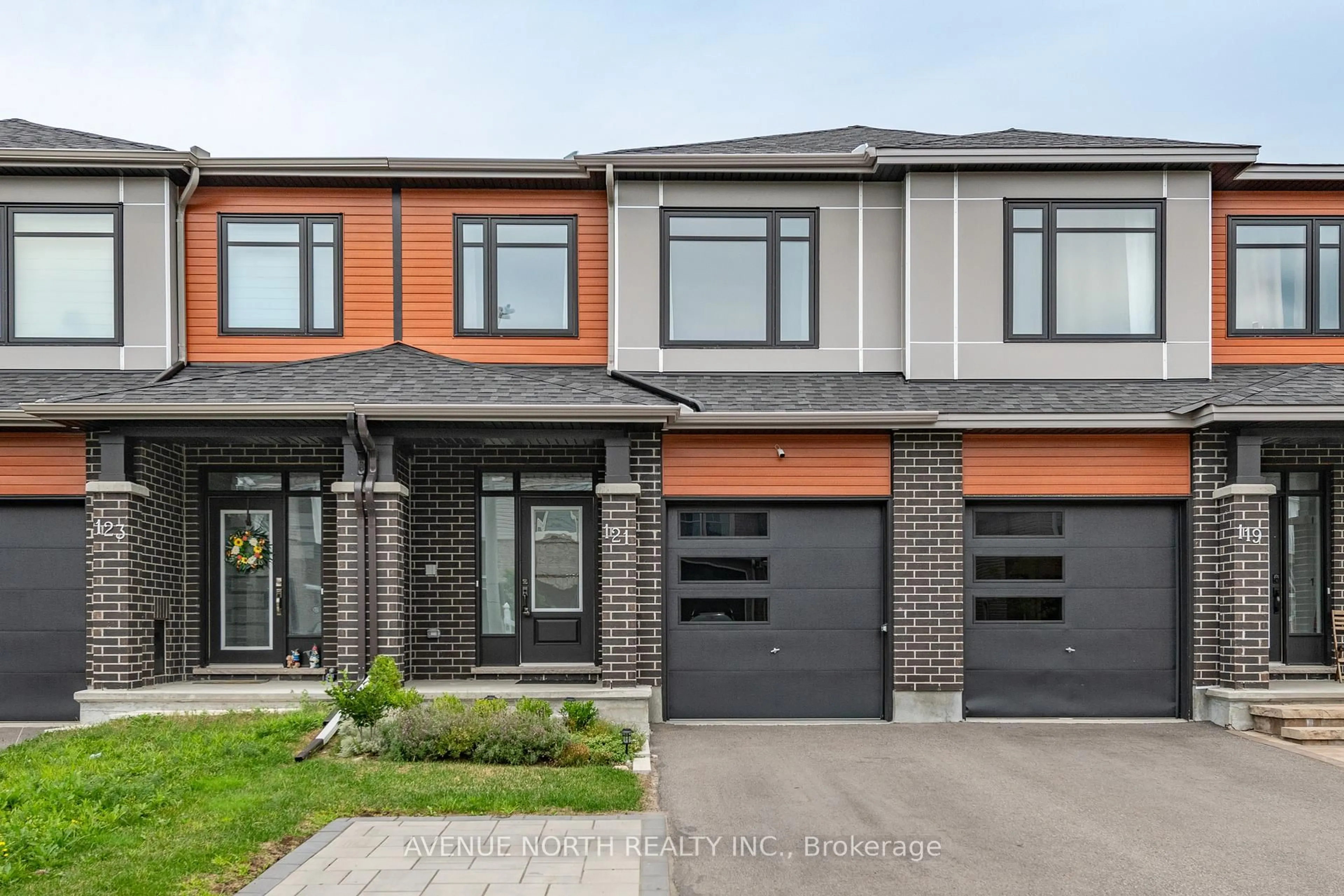 Home with brick exterior material, street for 121 ANGELONIA Cres, Ottawa Ontario K1T 0Y5