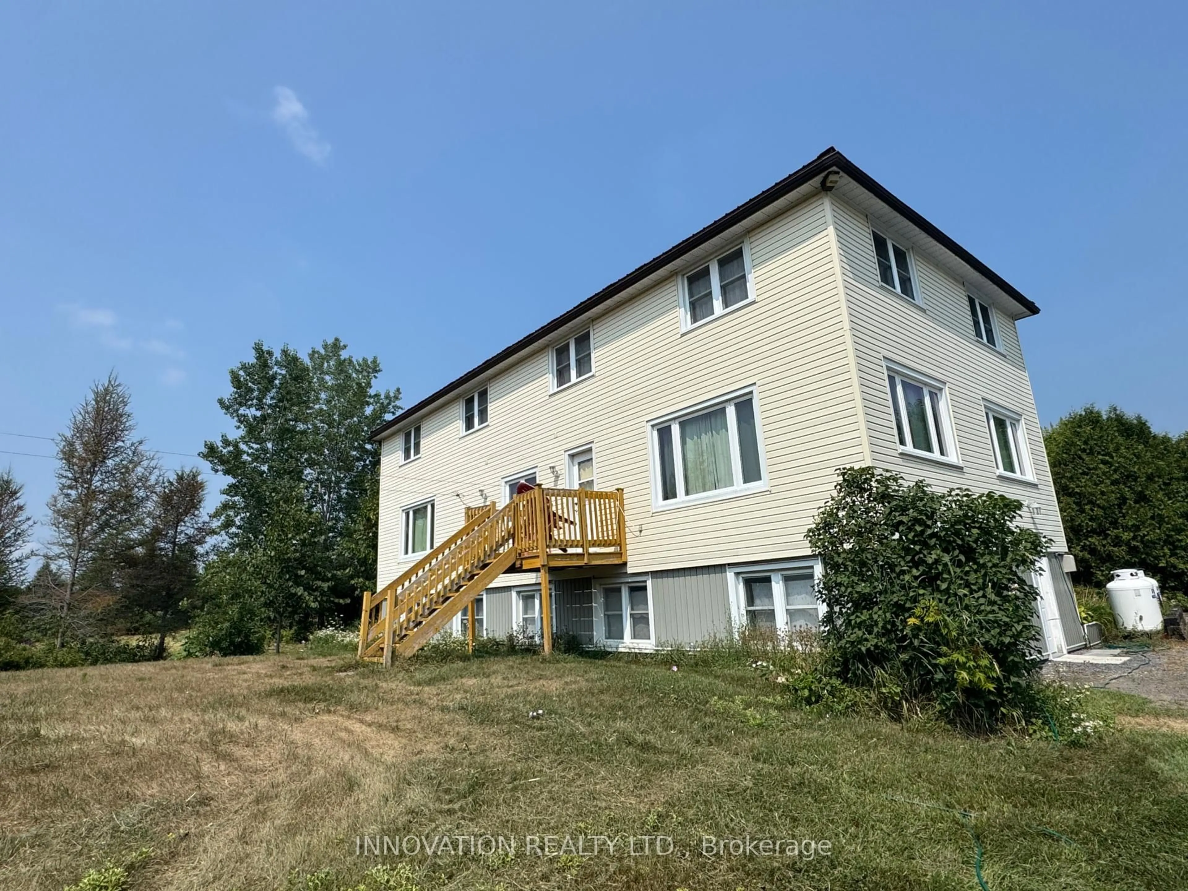 A pic from outside/outdoor area/front of a property/back of a property/a pic from drone, building for 15890 Dixon Rd, South Stormont Ontario K0C 1R0