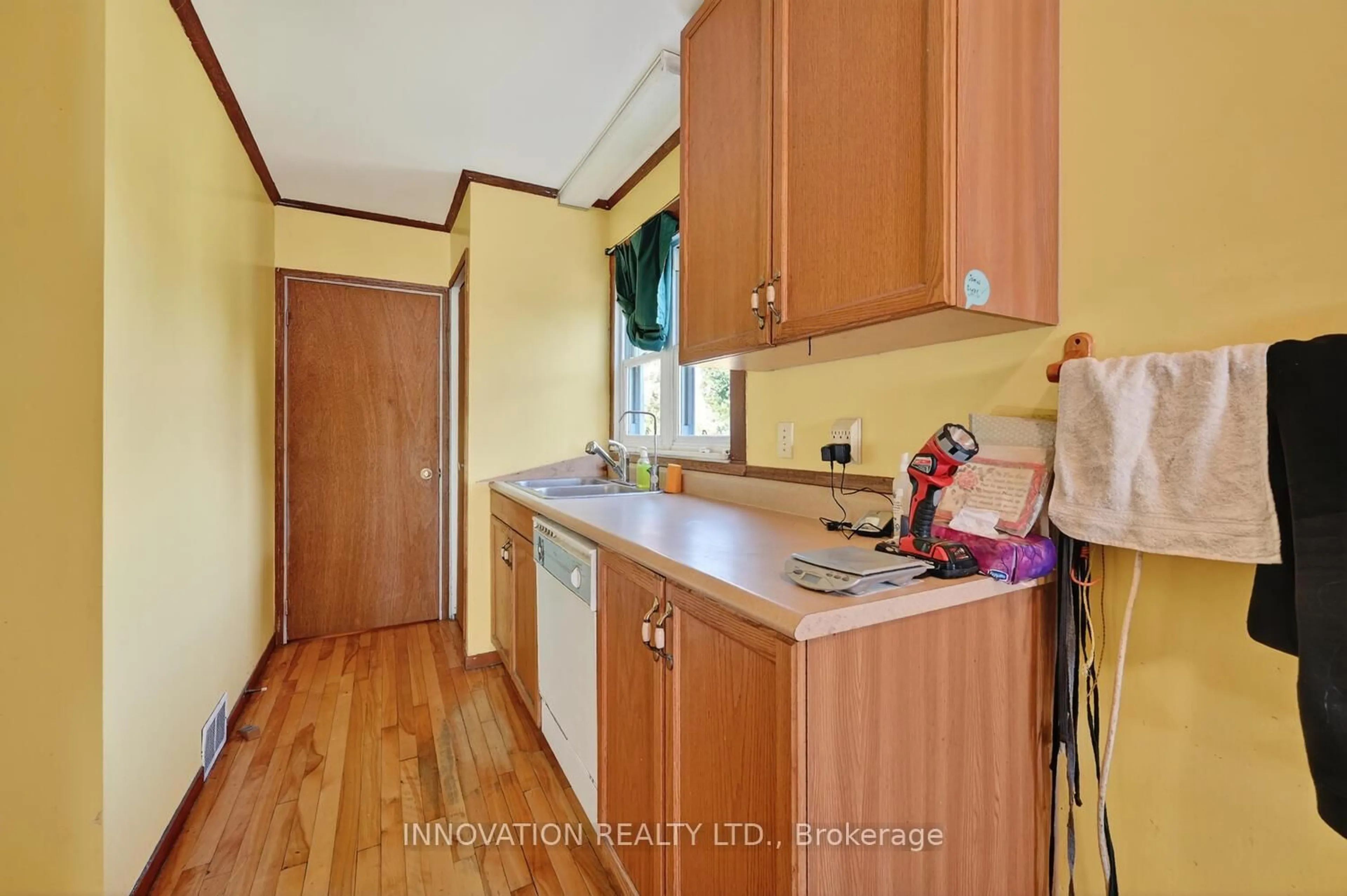 Standard kitchen, unknown for 15890 Dixon Rd, South Stormont Ontario K0C 1R0