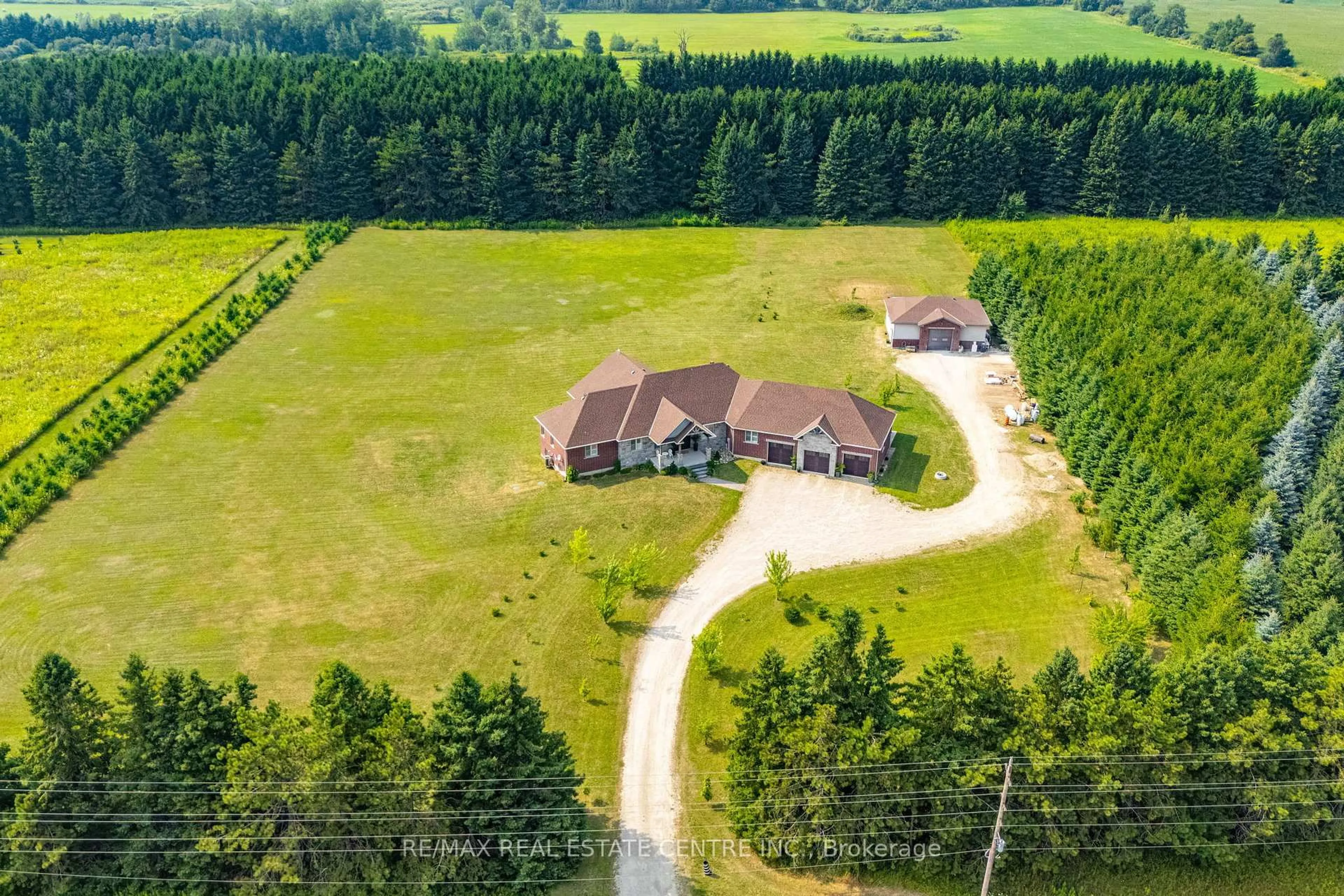 A pic from outside/outdoor area/front of a property/back of a property/a pic from drone, unknown for 023181 Erin East Garafraxa Townline, East Garafraxa Ontario L9W 7G8