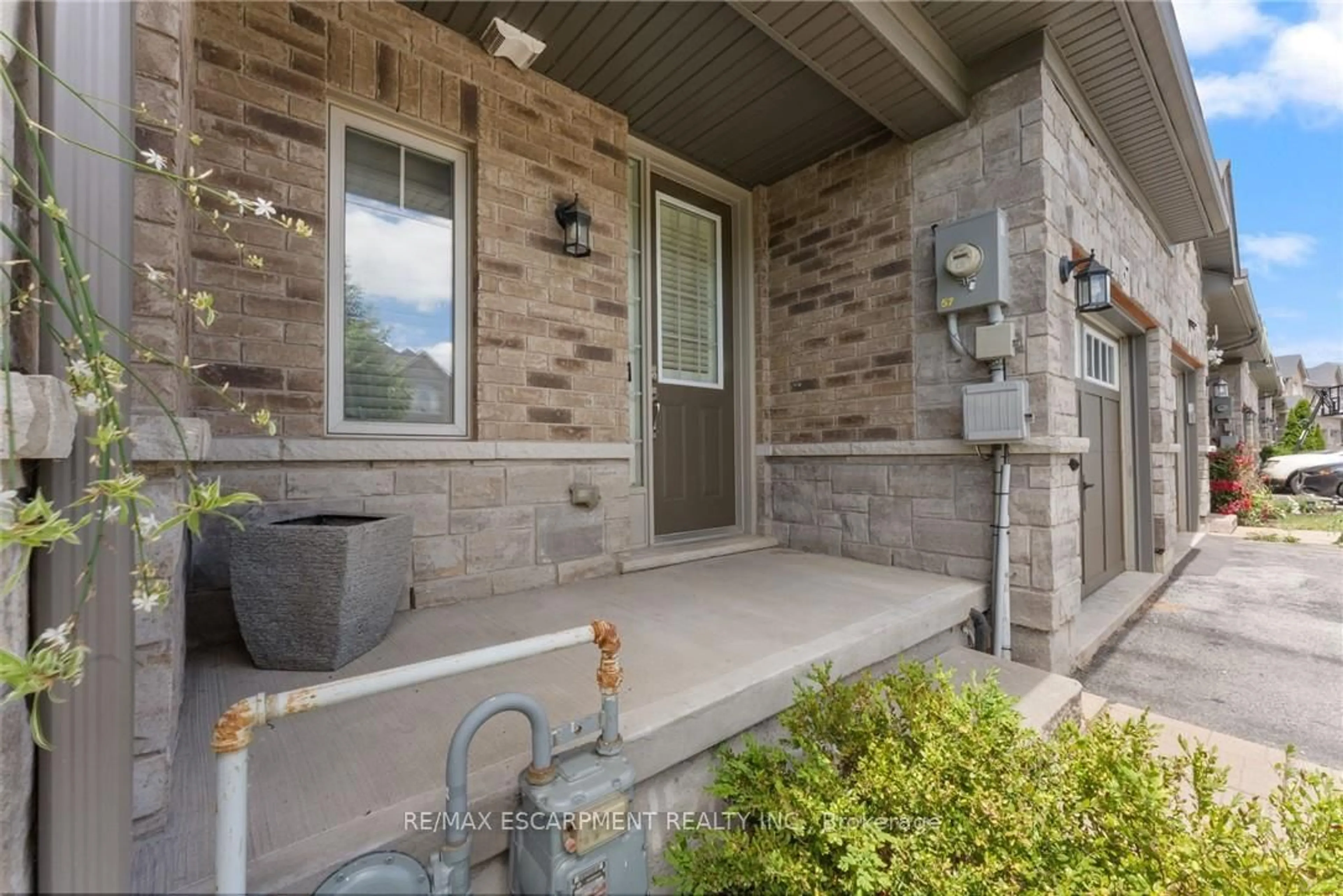 Unknown for 57 Sexton Cres, Hamilton Ontario L9G 0E3
