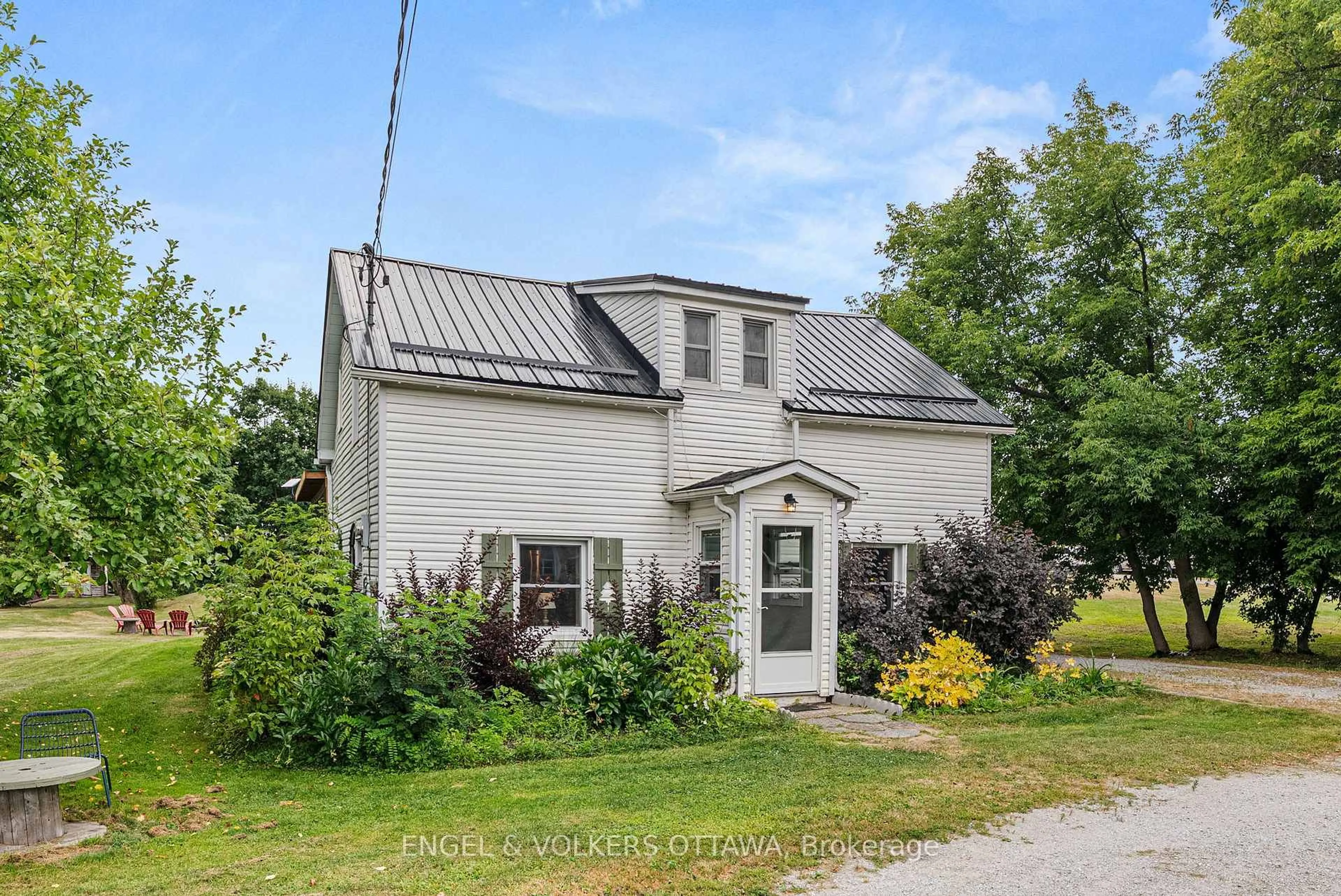 Shed for 179 Church St, Beckwith Ontario K7A 0K2