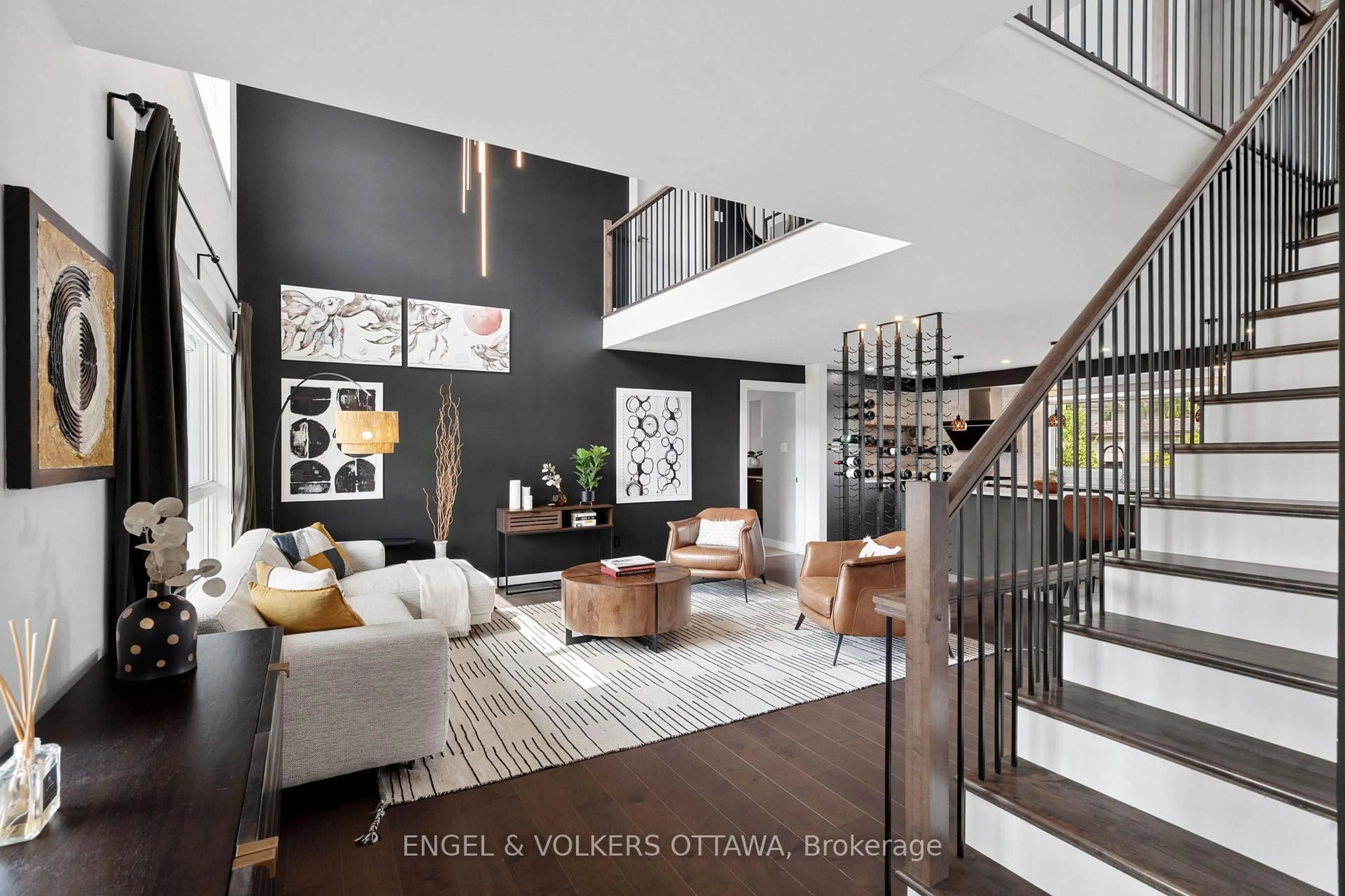 Unknown for 8 Roselawn Crt, Ottawa Ontario K2G 4J2