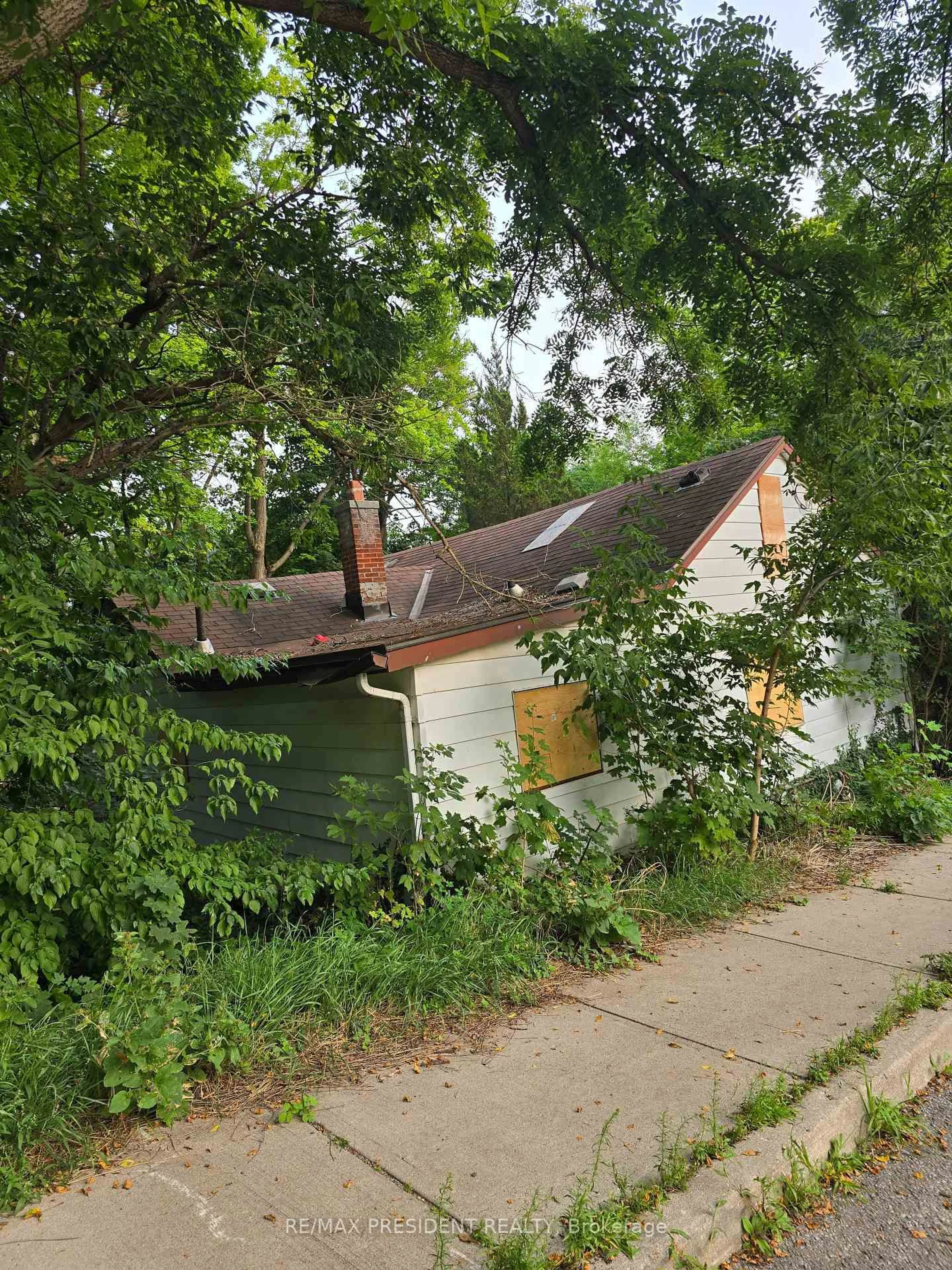 Unknown for 267 ARTHUR St, Guelph Ontario N1E 4W1