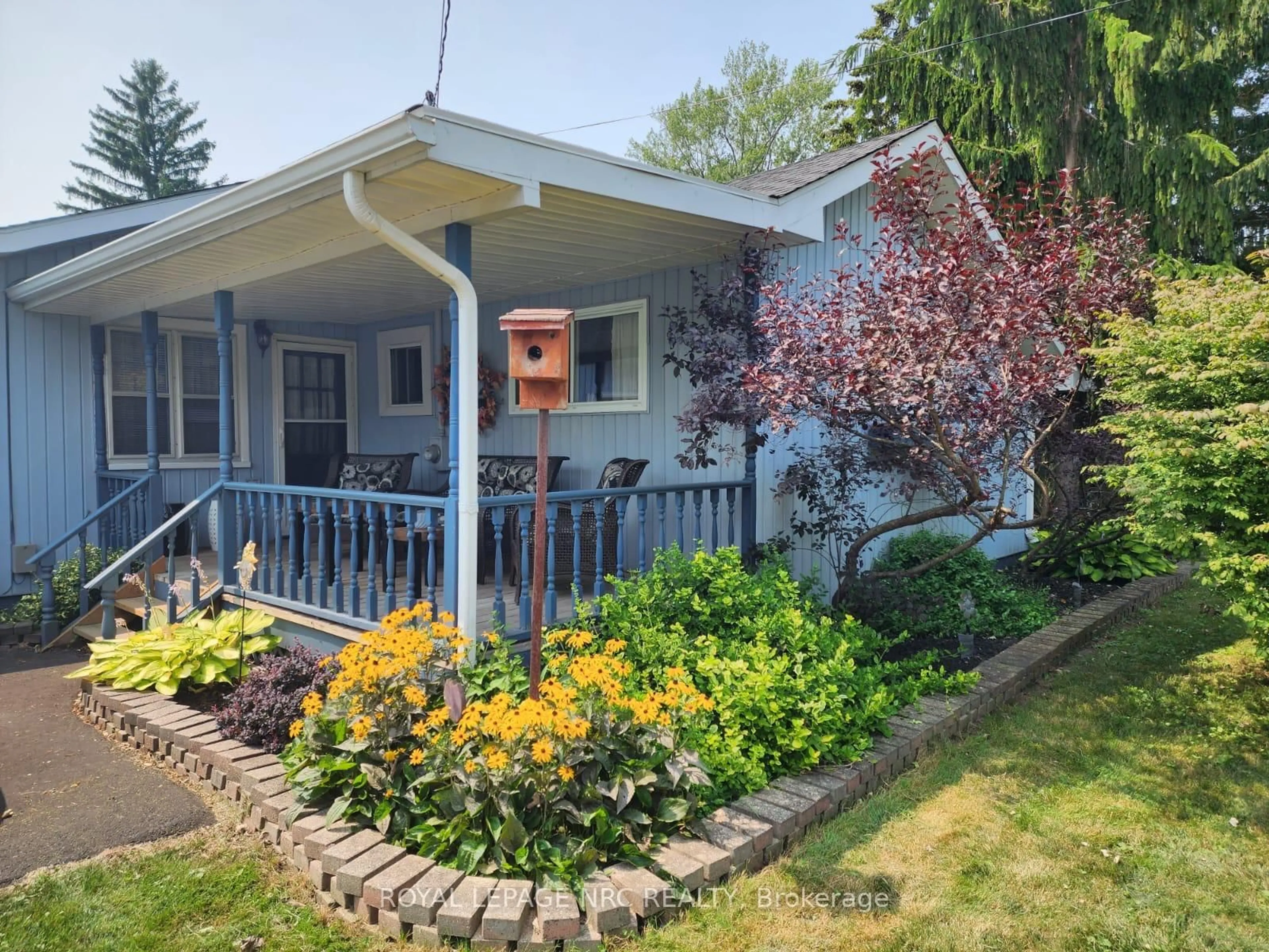 Patio, street for 35 Belvidere Rd, Fort Erie Ontario L0S 1B0