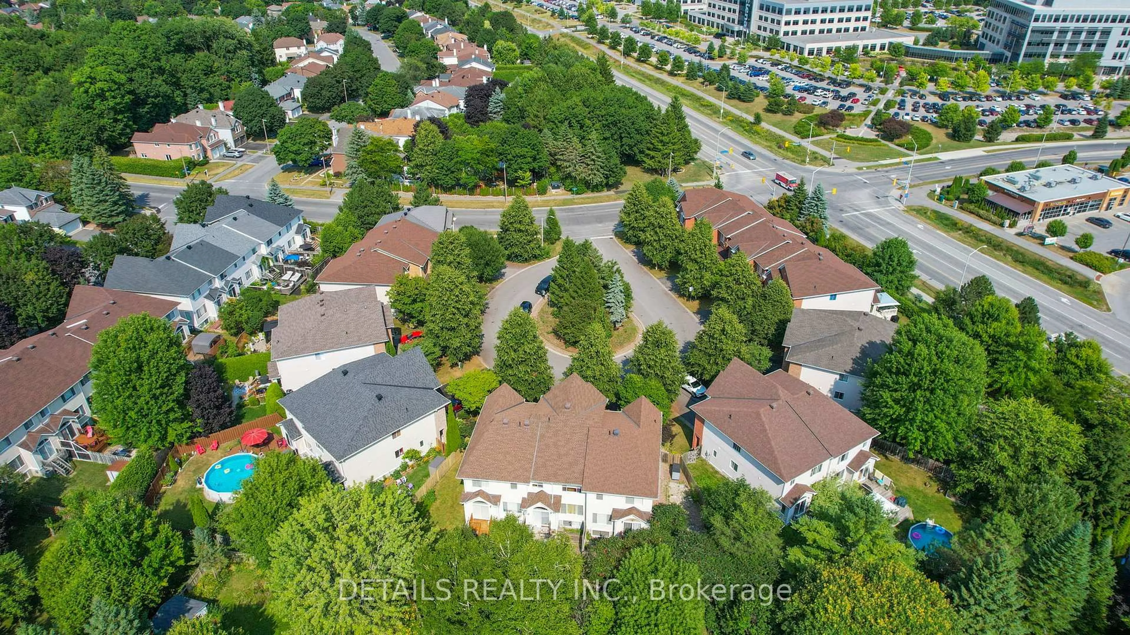 A pic from outside/outdoor area/front of a property/back of a property/a pic from drone, city buildings view from balcony for 14 Mcpeake Pl, Ottawa Ontario K2K 3K4