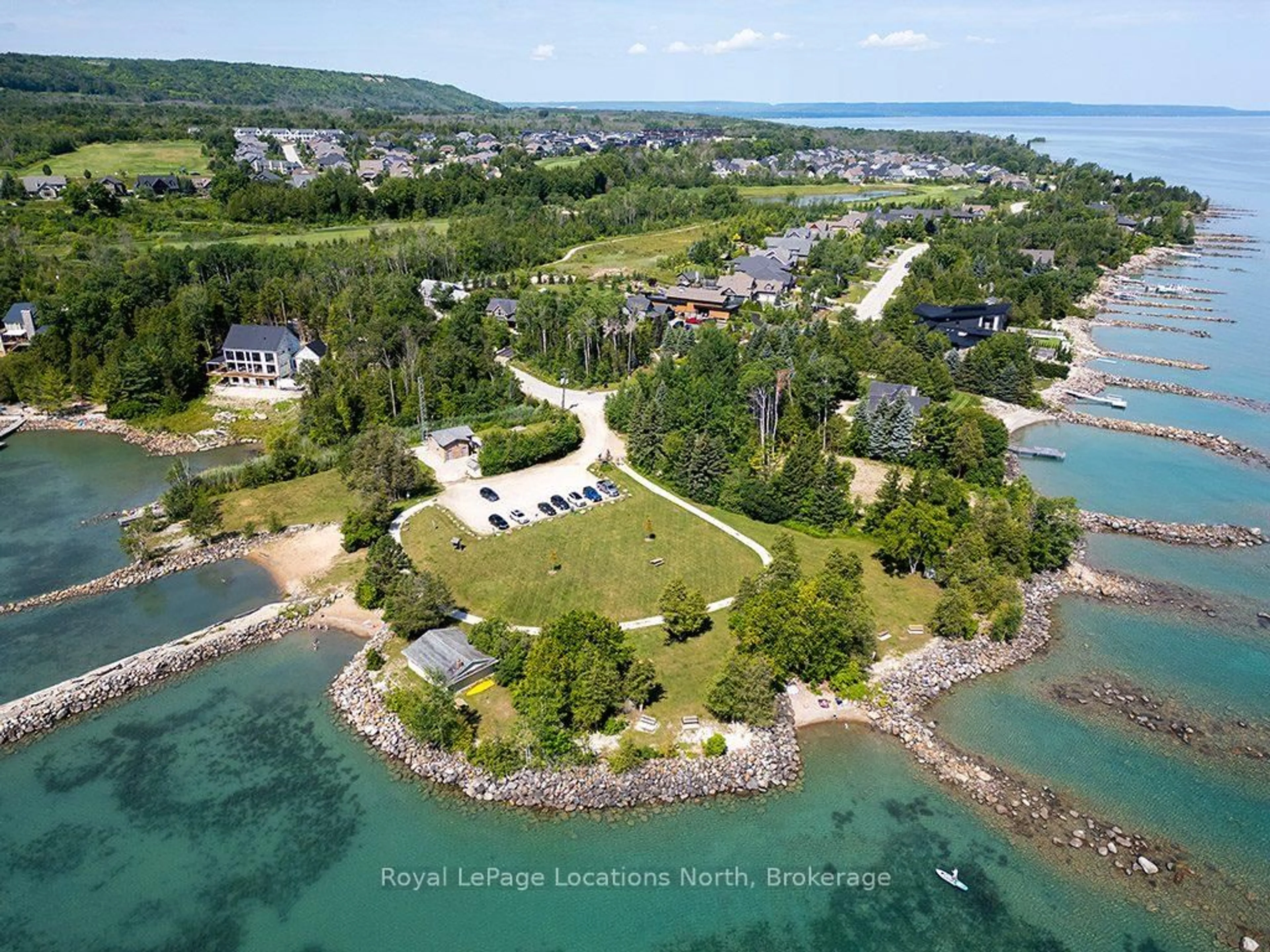 A pic from outside/outdoor area/front of a property/back of a property/a pic from drone, water/lake/river/ocean view for 376 Sunset Blvd, Blue Mountains Ontario N0H 2P0
