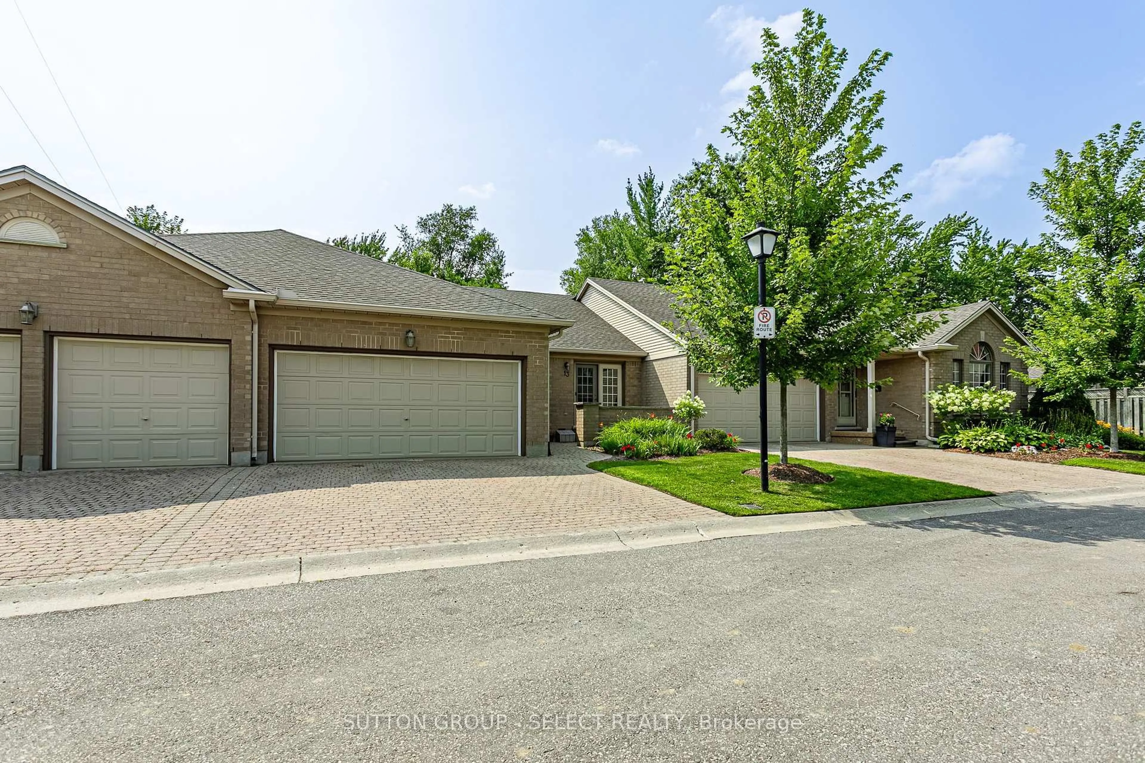 Unknown for 627 WHARNCLIFFE Rd #13, London South Ontario N6J 2N7