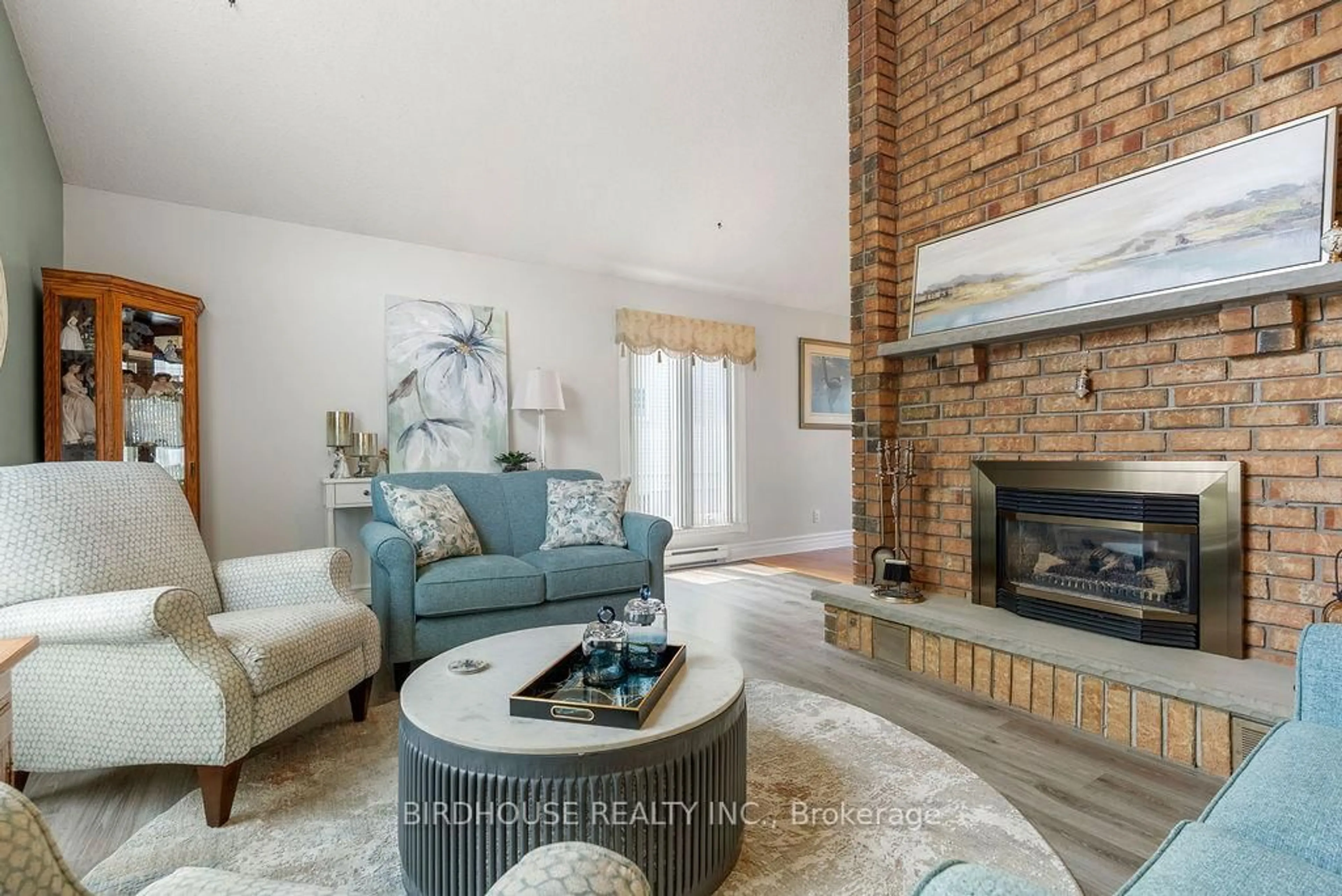 Living room with furniture, unknown for 20 Doble Dr, Kawartha Lakes Ontario K0M 2M0