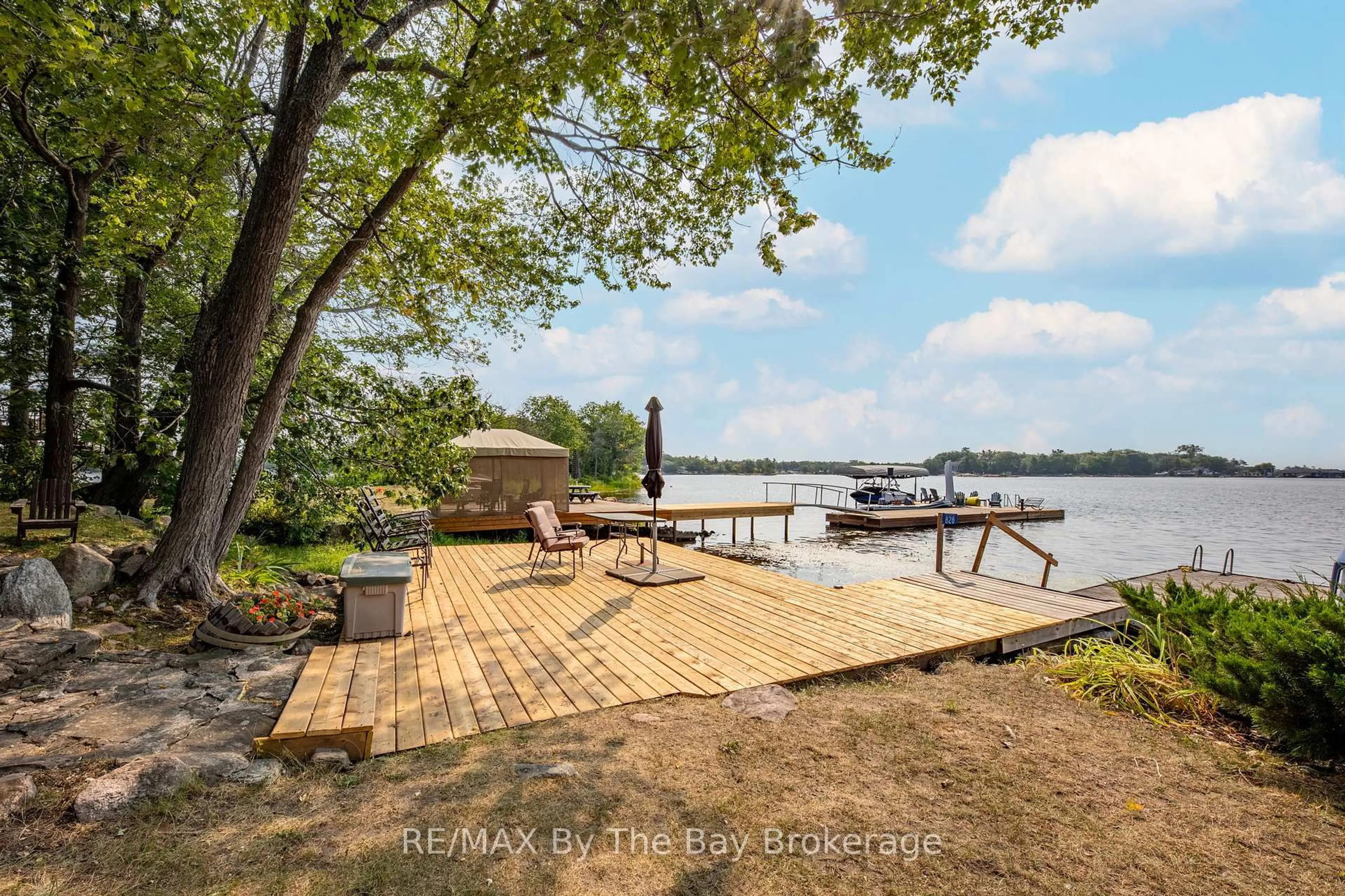 Patio, water/lake/river/ocean view for 828 Is 630, Honey Harbour, Georgian Bay Ontario P0E 1E0