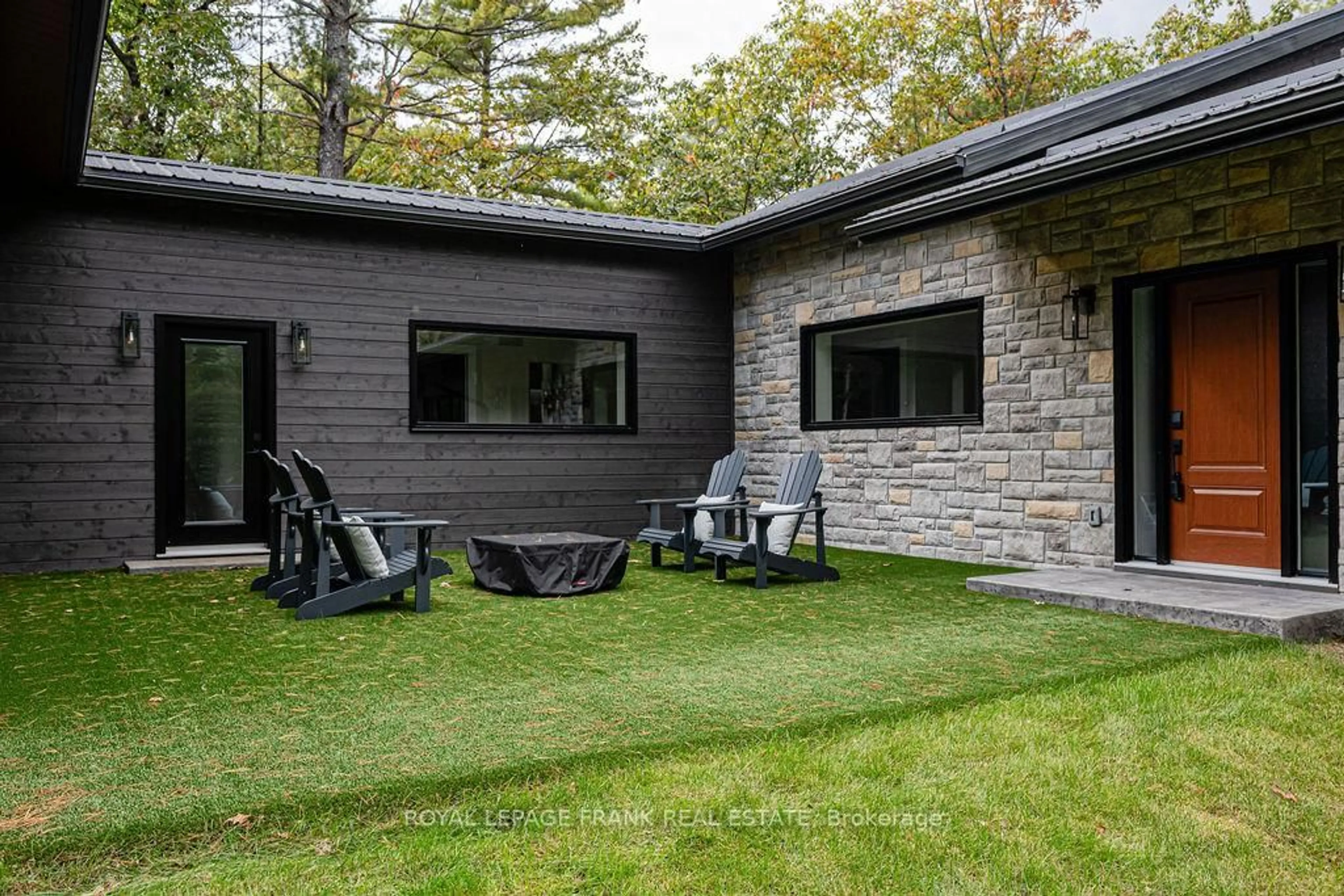 Patio, unknown for 735 Fire Route 93, Havelock-Belmont-Methuen Ontario K0L 2H0