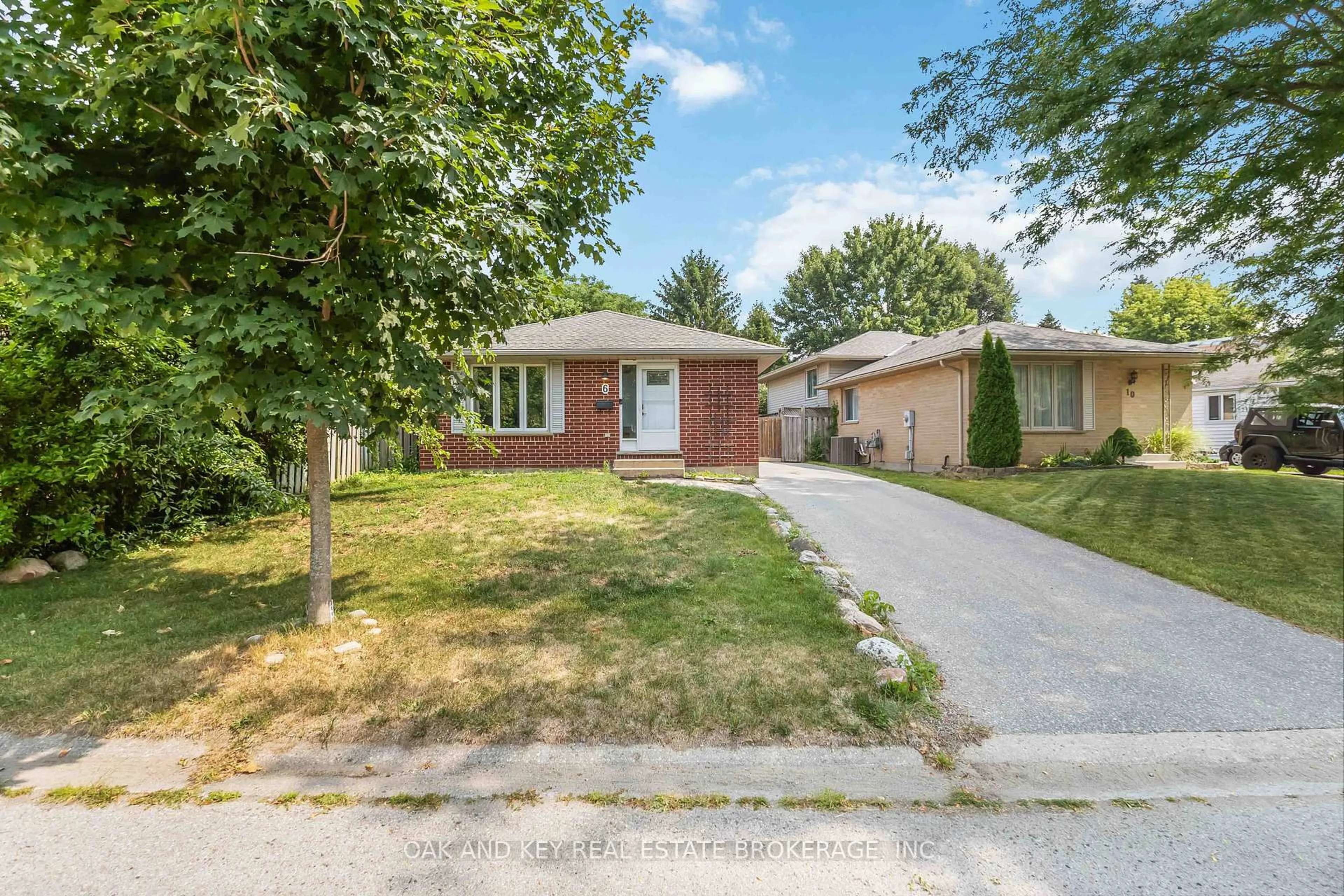 Home with brick exterior material, street for 6 WEYMOUTH Dr, London East Ontario N5V 4E7